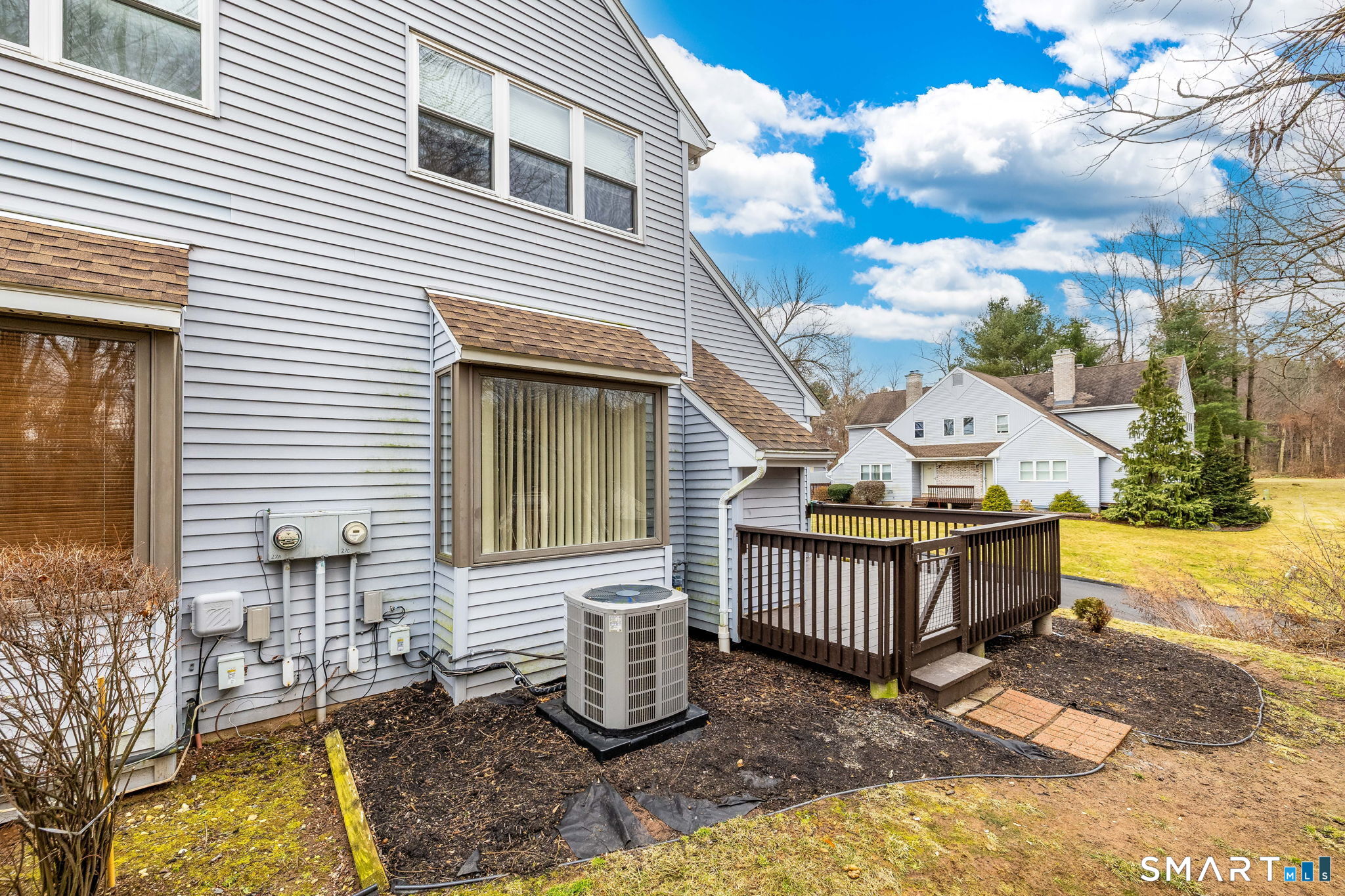 27 Folkstone Road APT C