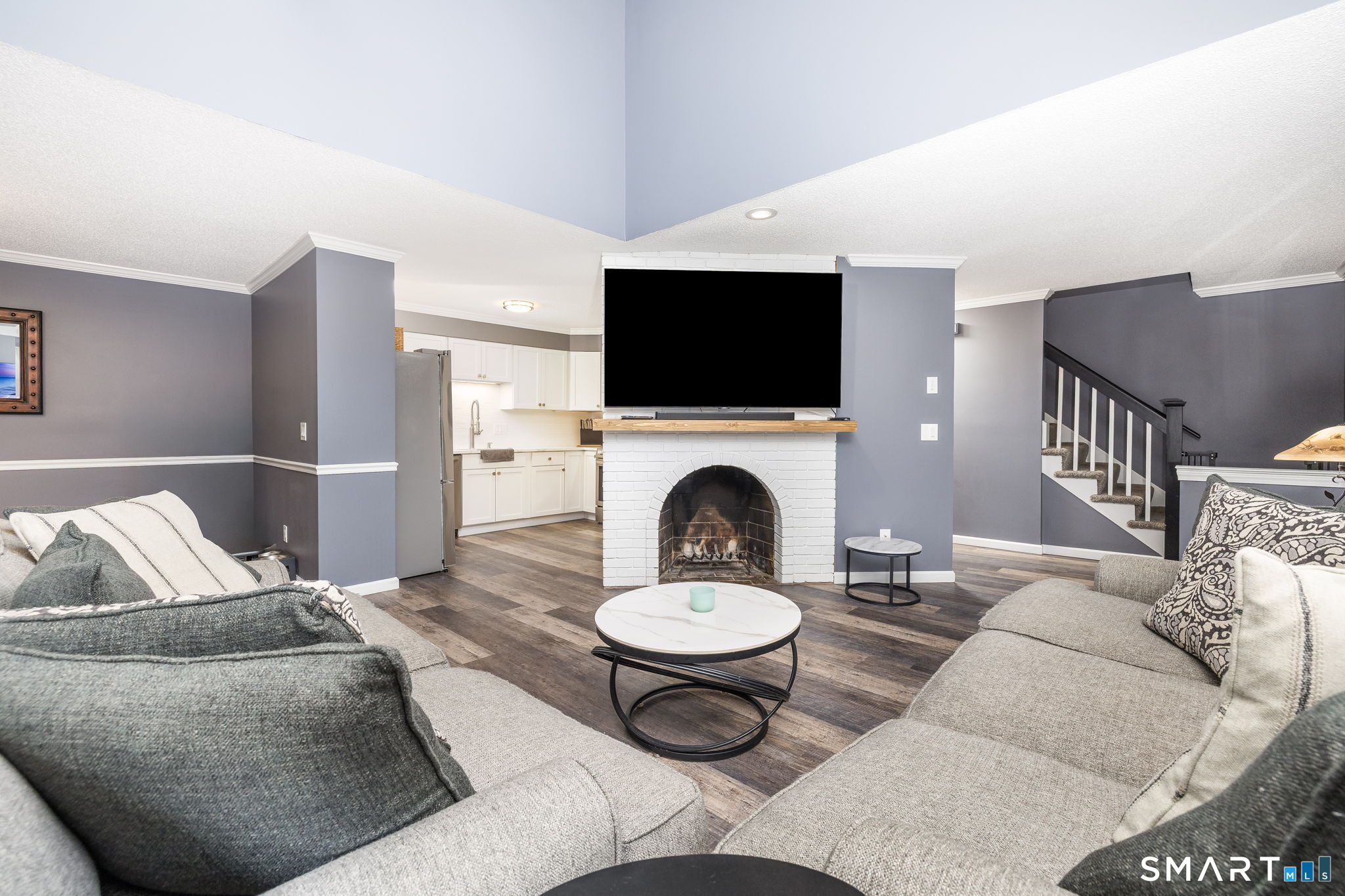 27 Folkstone Road APT C