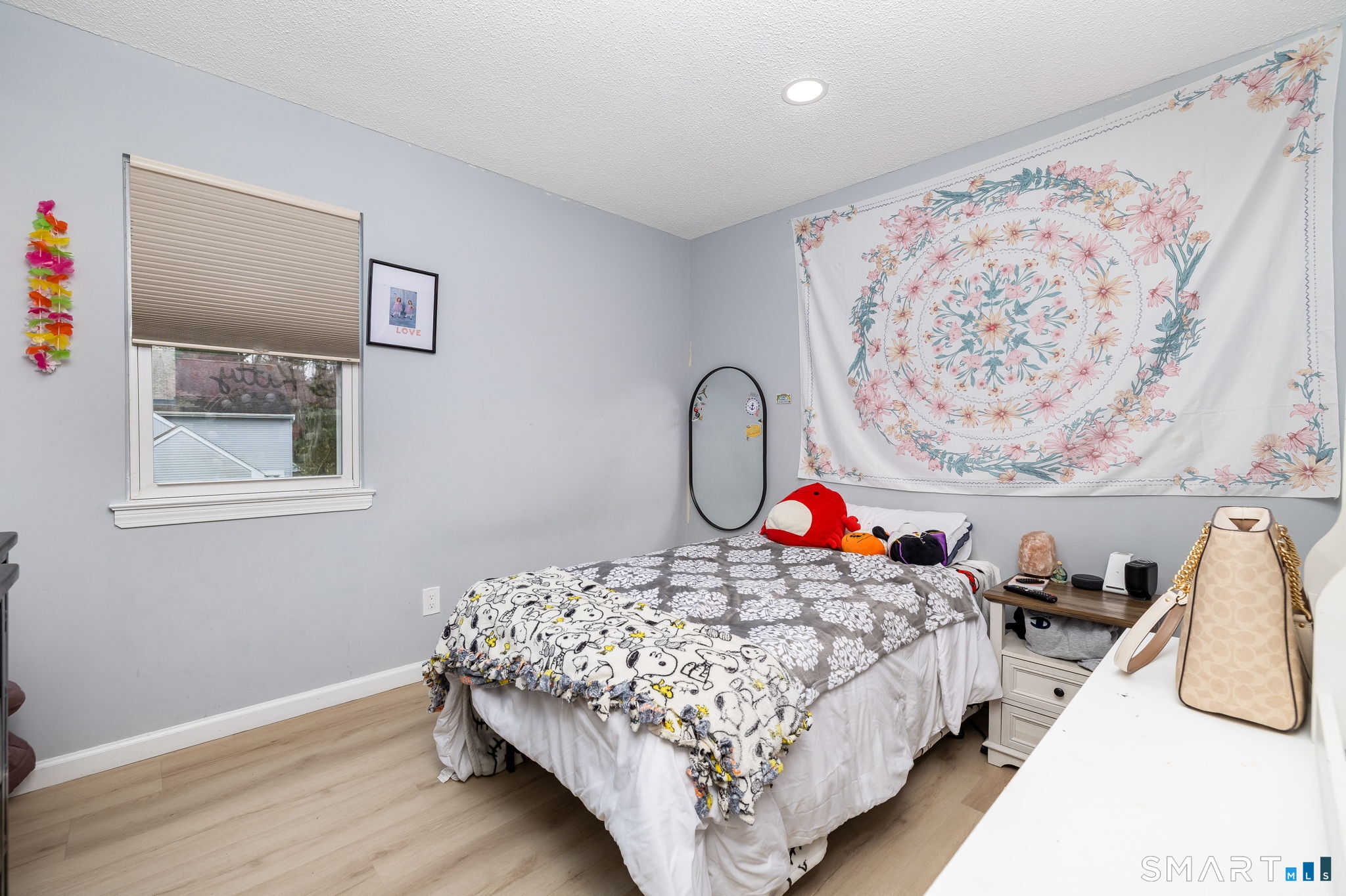 27 Folkstone Road APT C