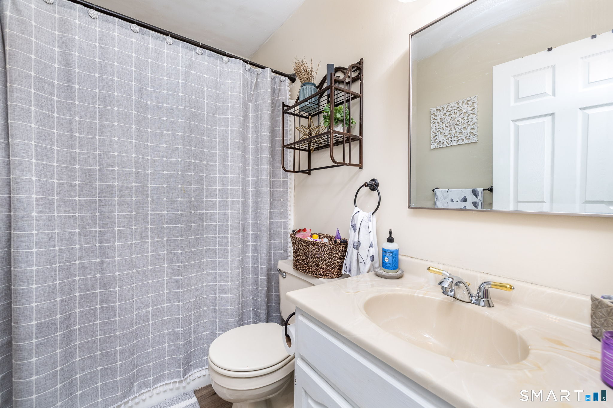 104 Lake Vista Drive 104