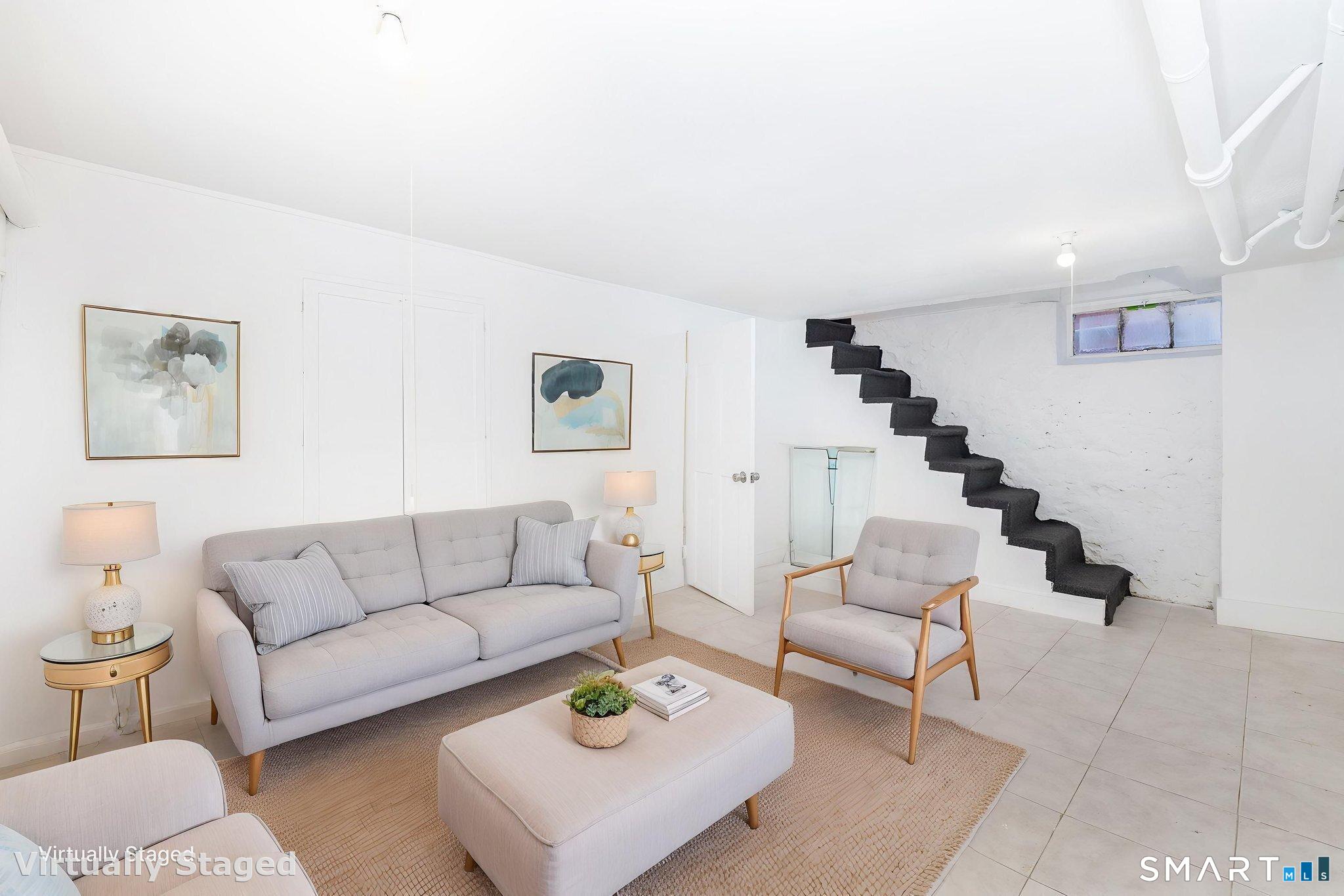 23 Greenwood Avenue