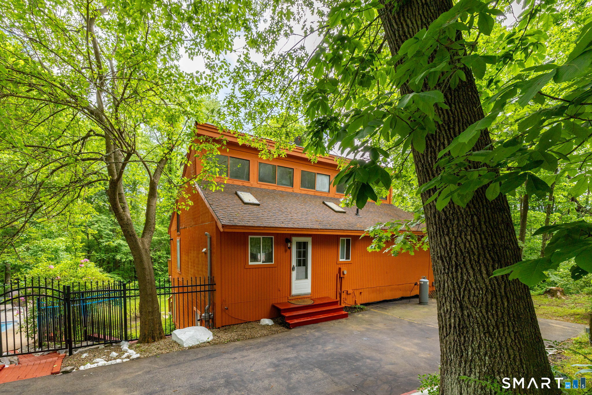 75 Madley Road