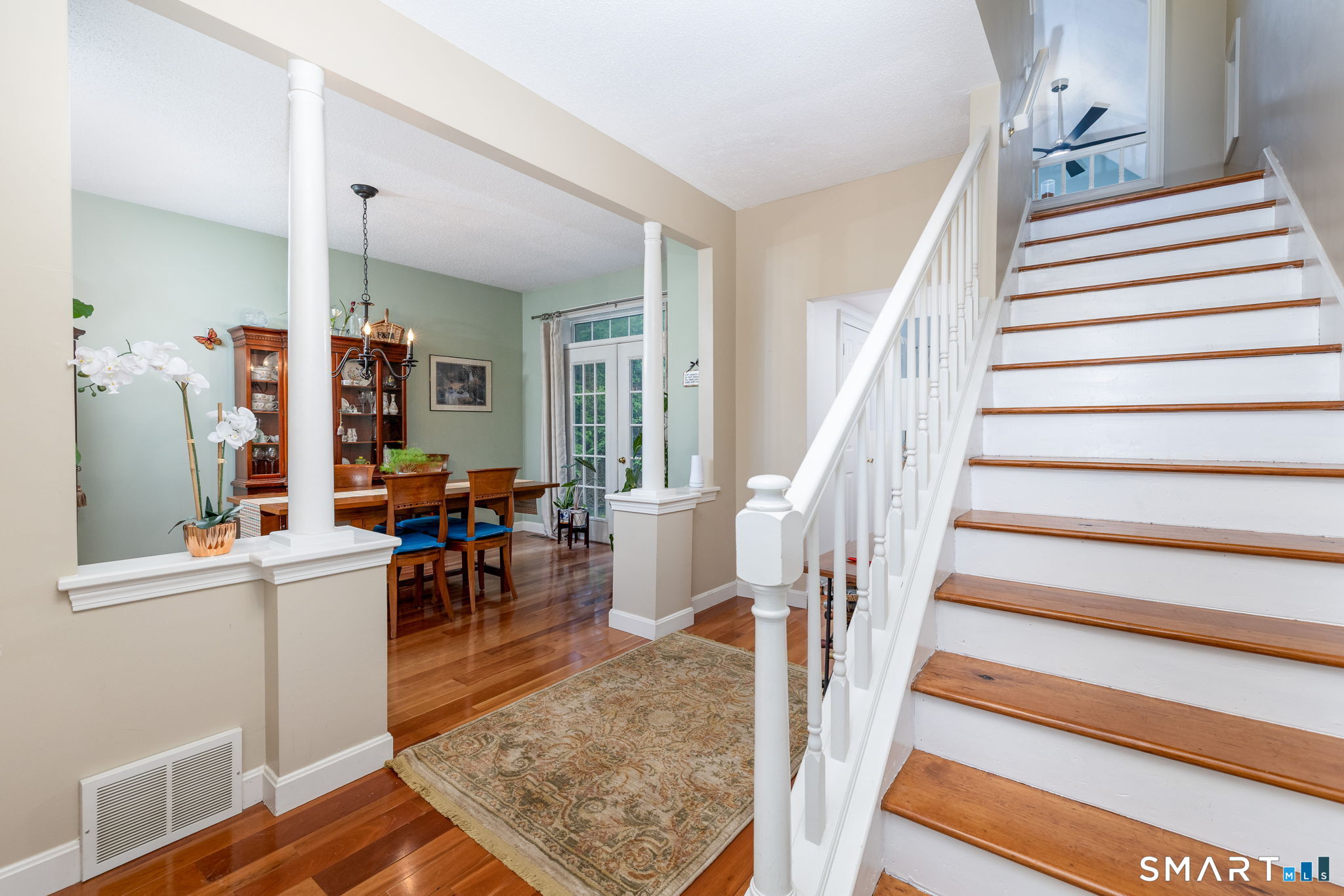8 Whitward Place
