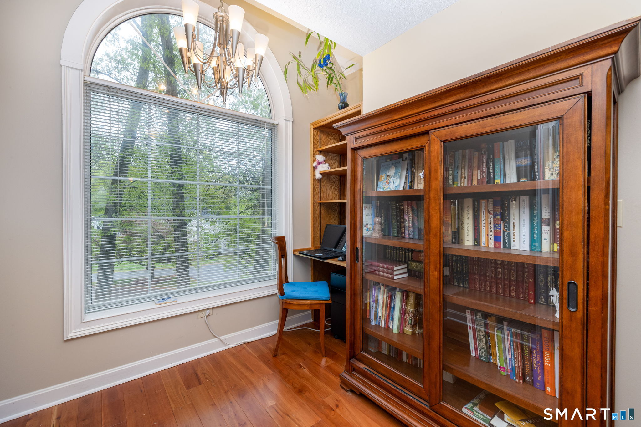 8 Whitward Place