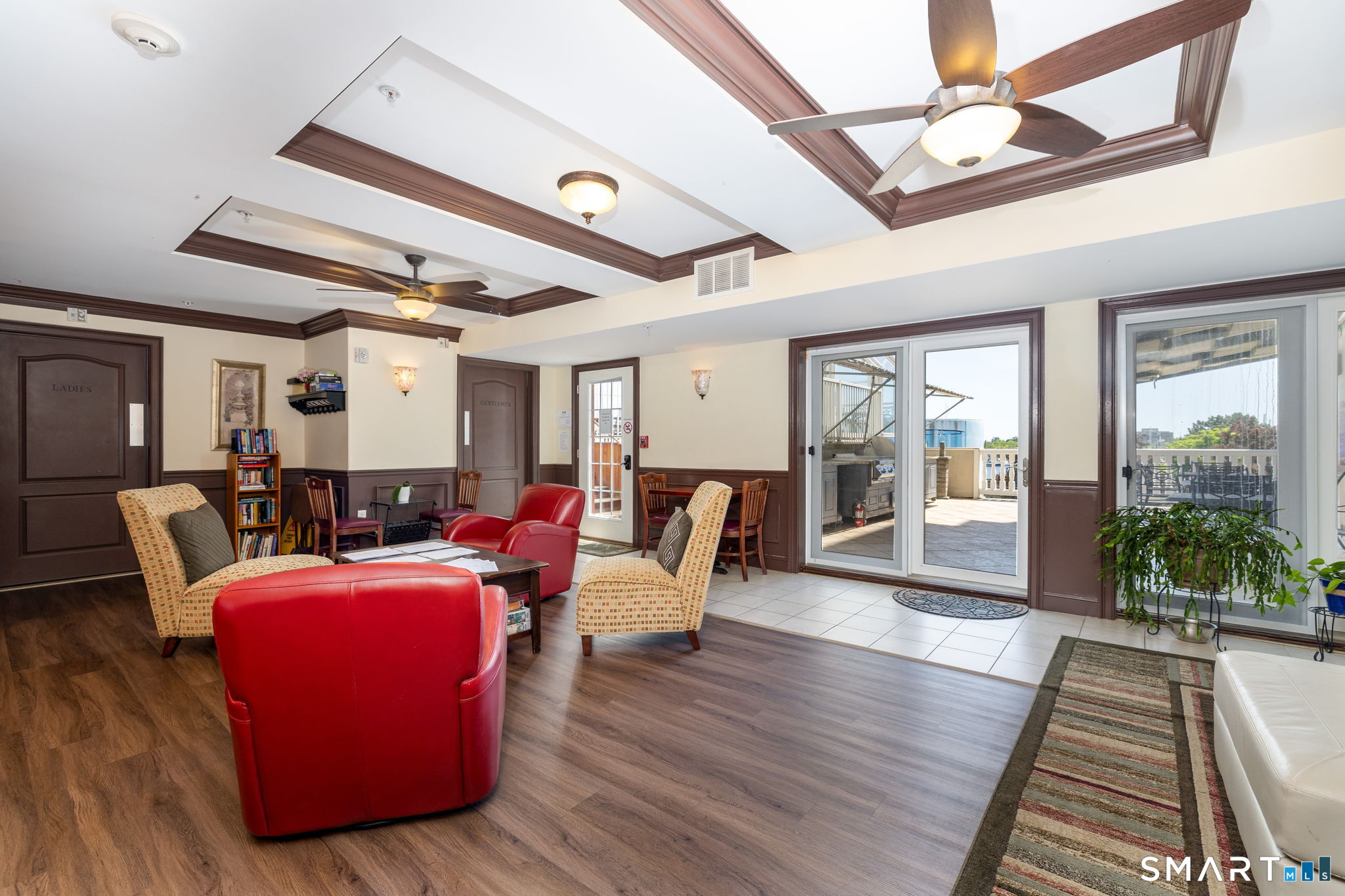 461 Bank Street 408