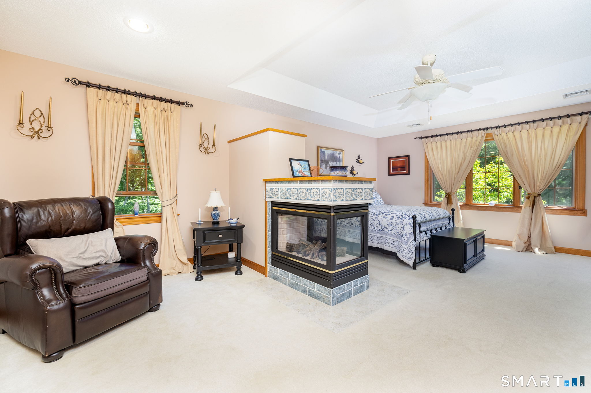 32 Oak Farms Road