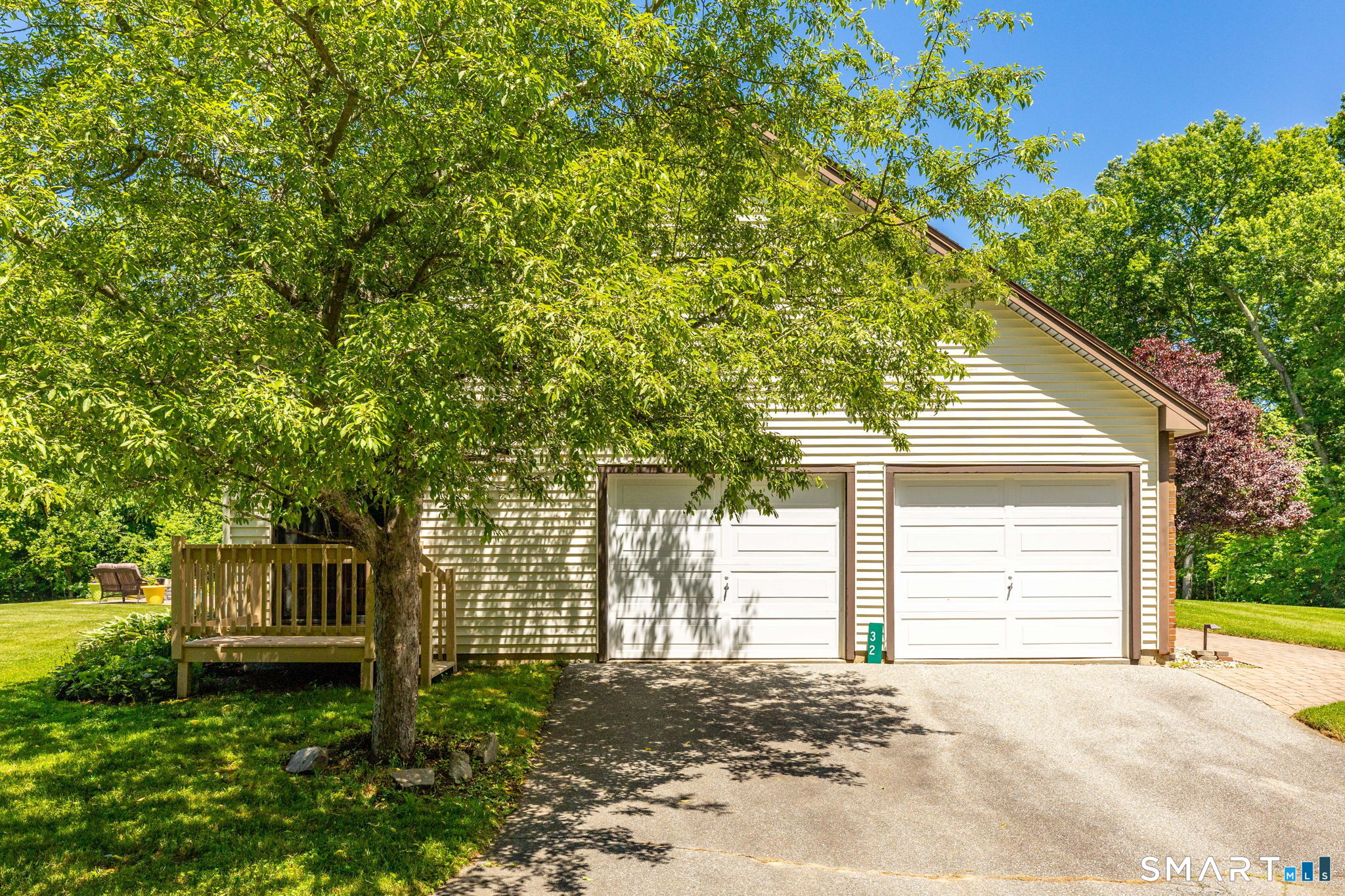 32 Oak Farms Road