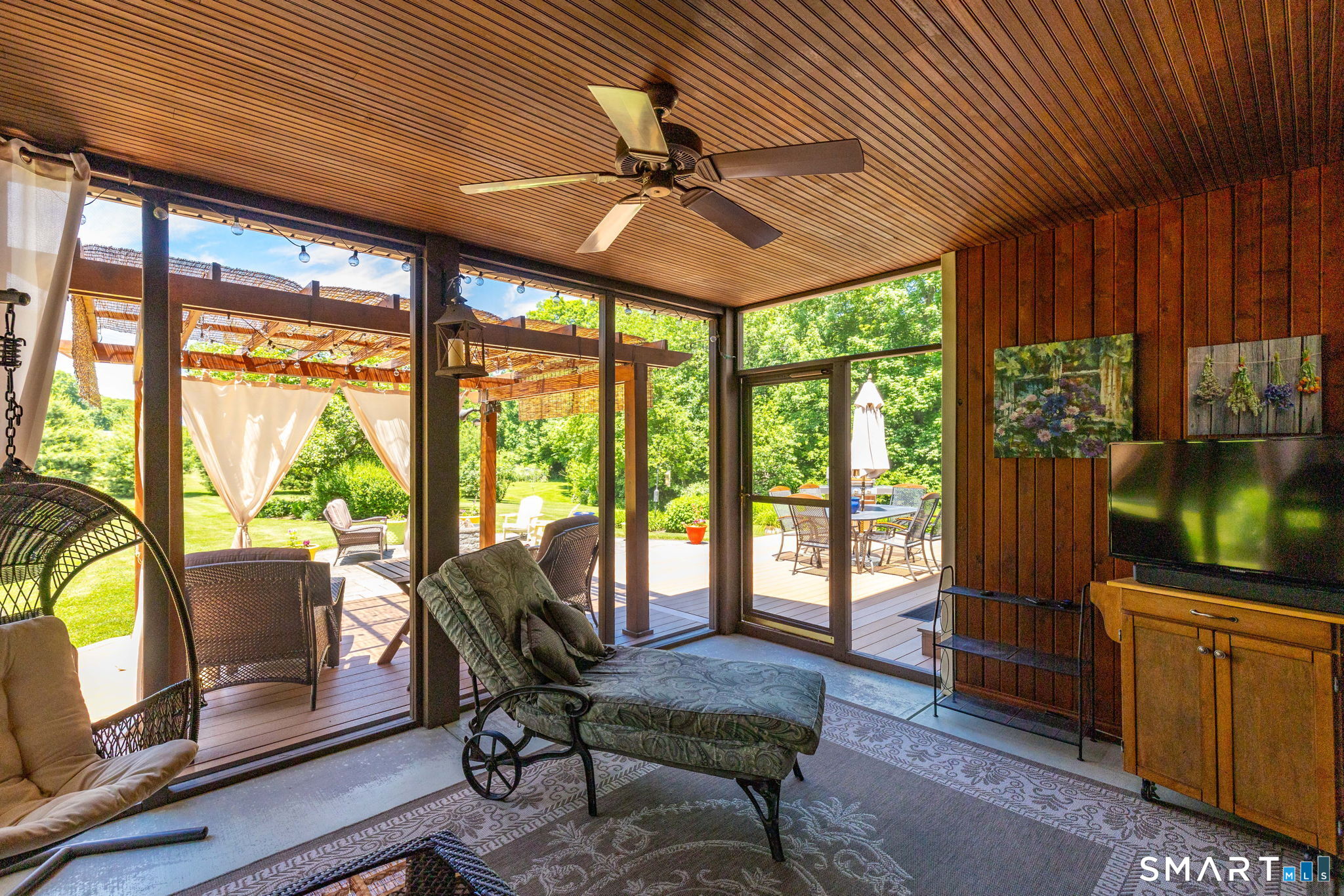 32 Oak Farms Road