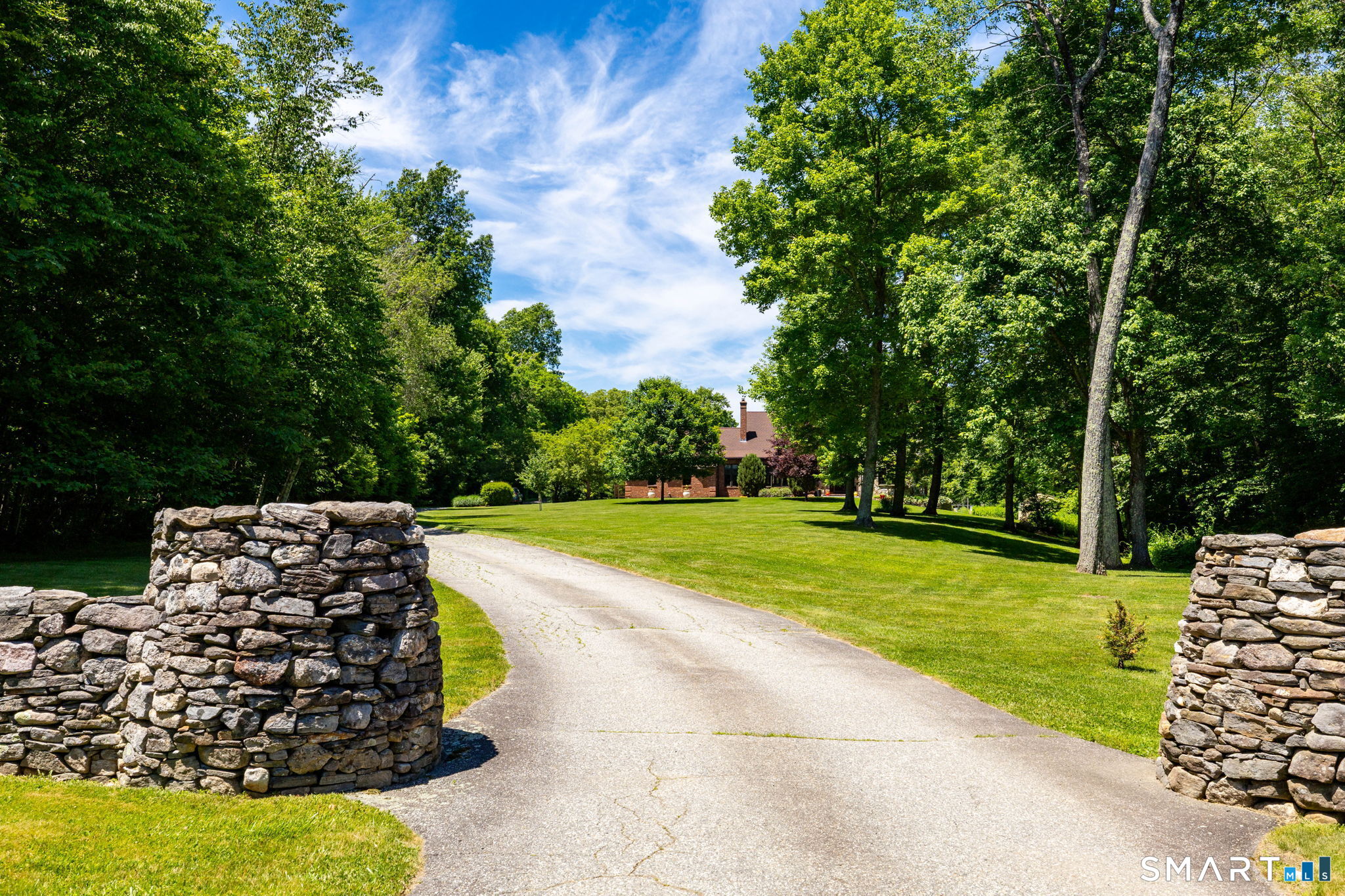 32 Oak Farms Road