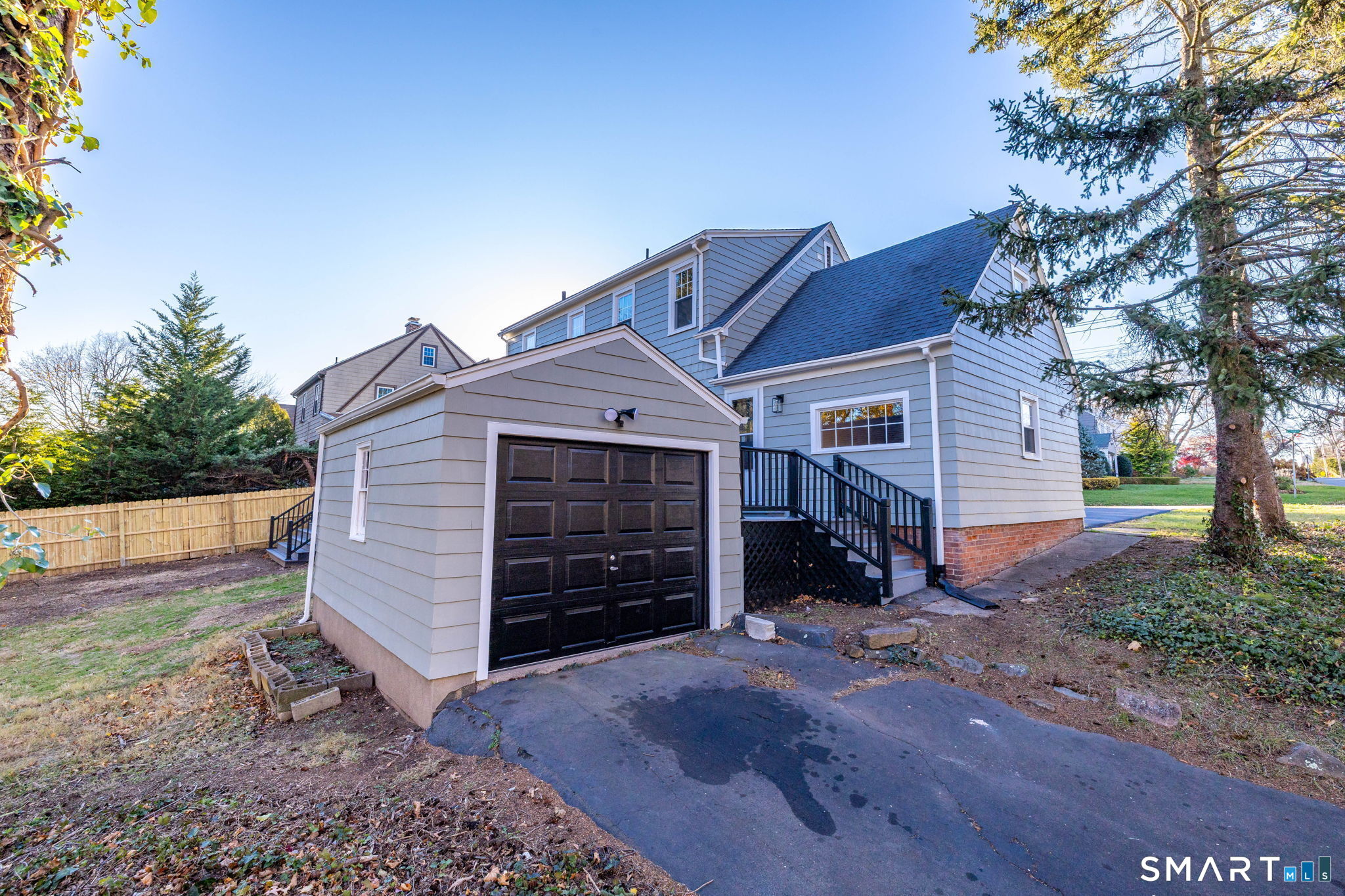 51 Hepburn Road
