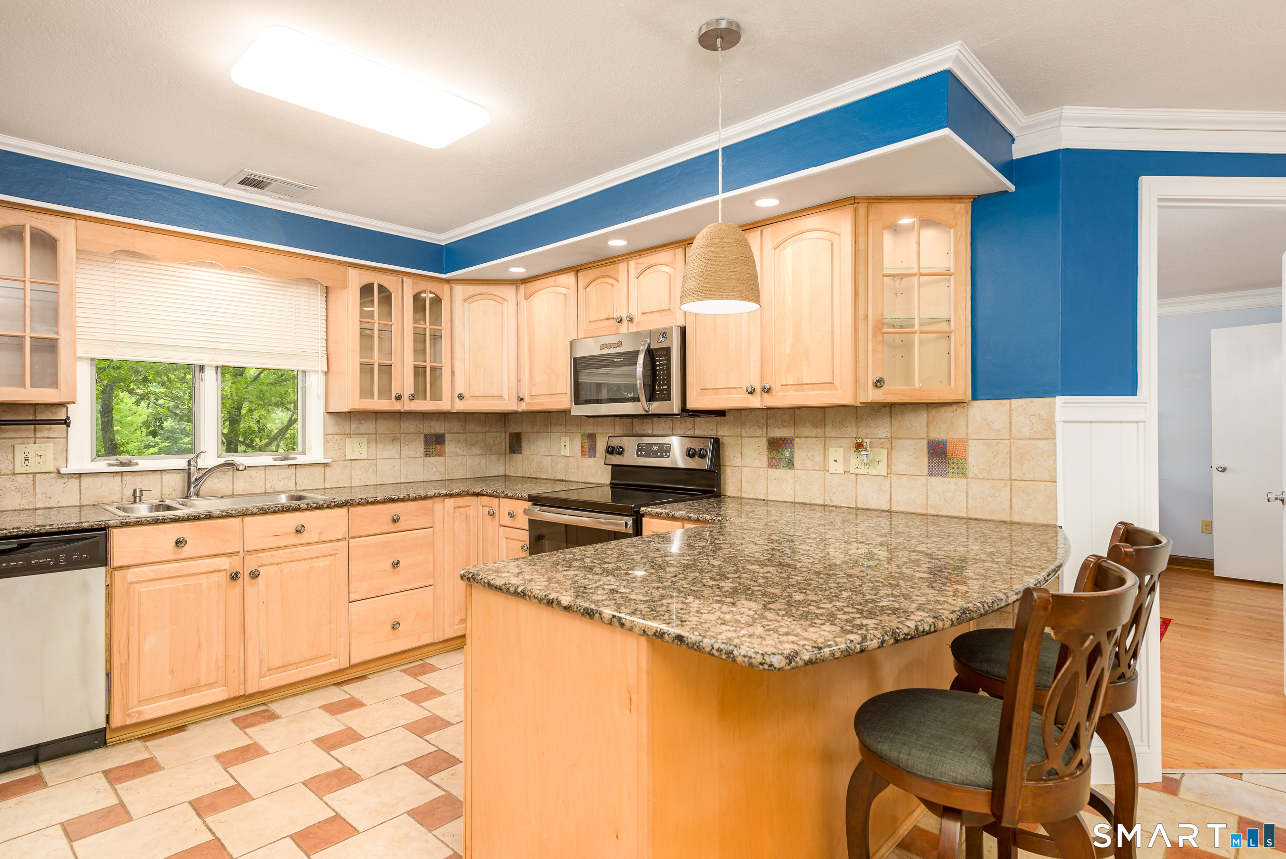 208 Rainbow Trail