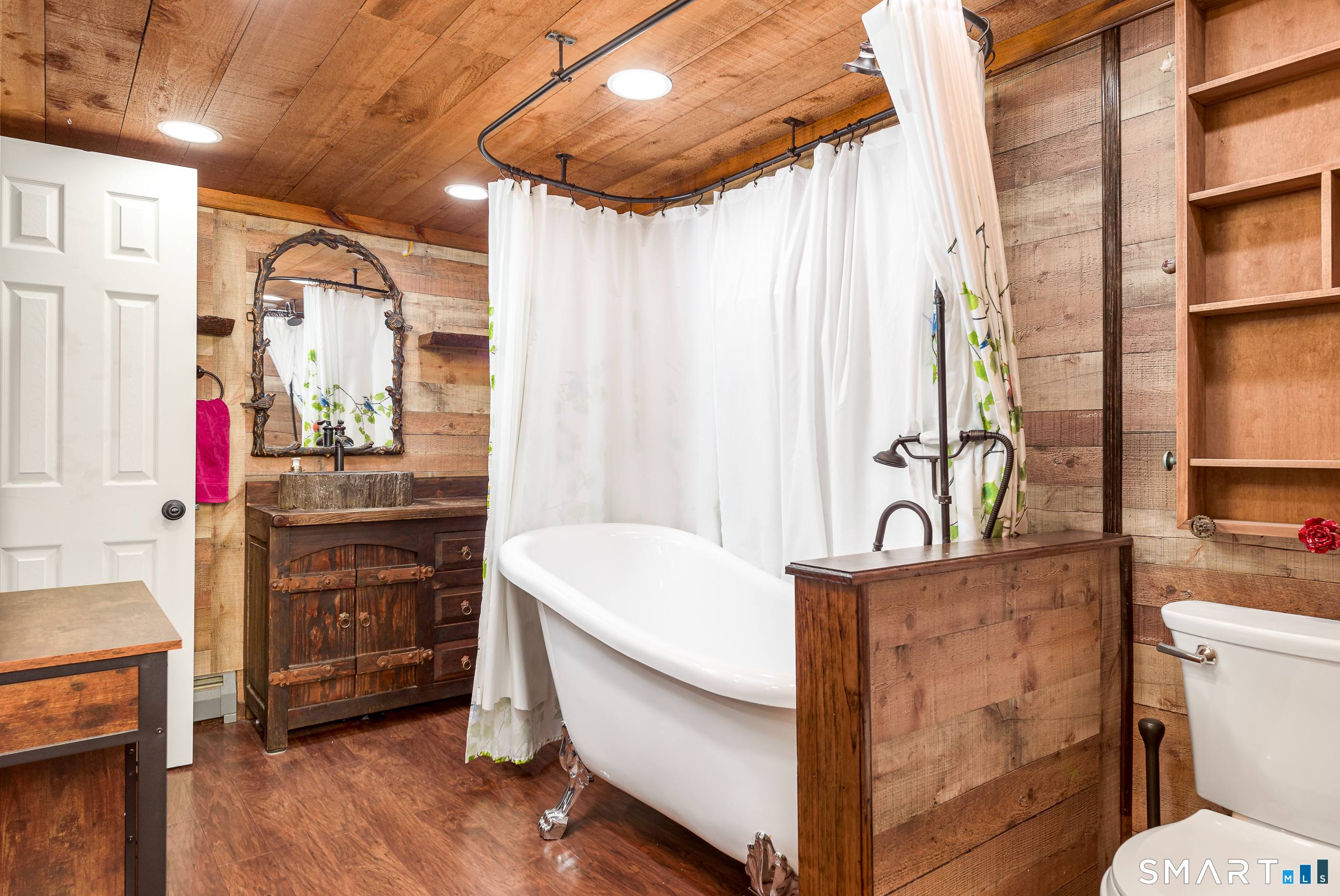 208 Rainbow Trail