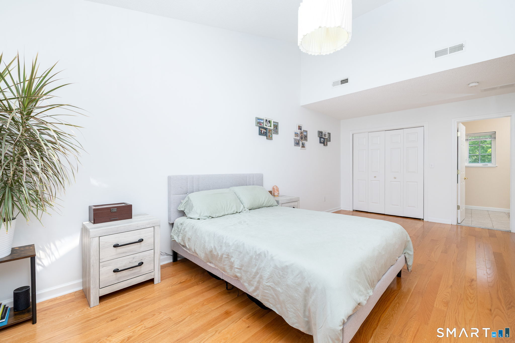 18 East Village Court Unit: 18