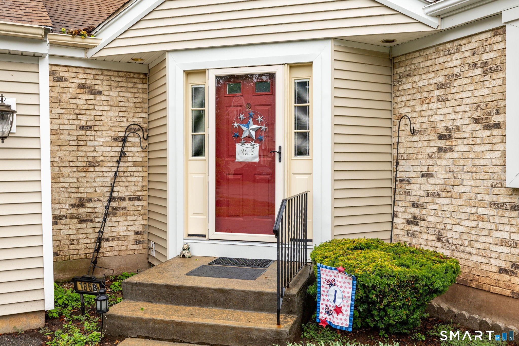 186 Main Street Unit: B