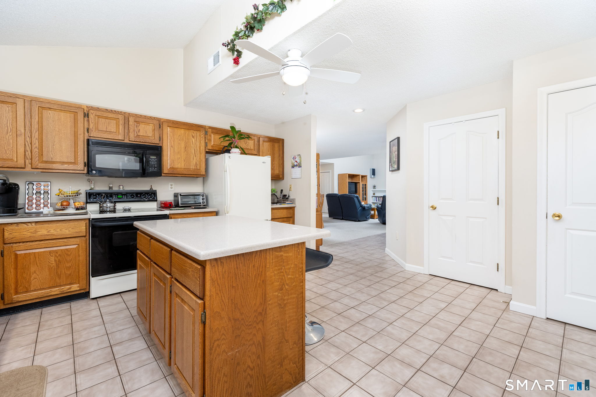 186 Main Street Unit: B