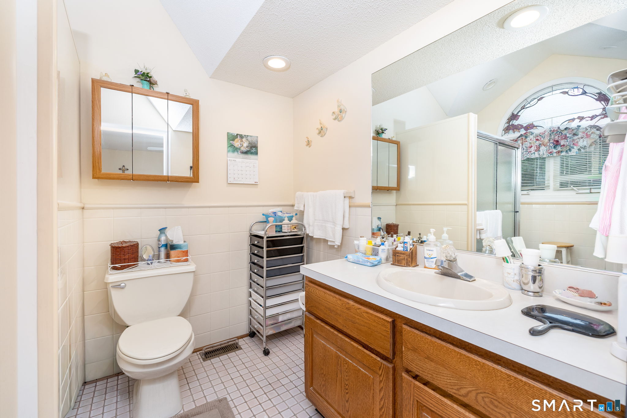 186 Main Street Unit: B