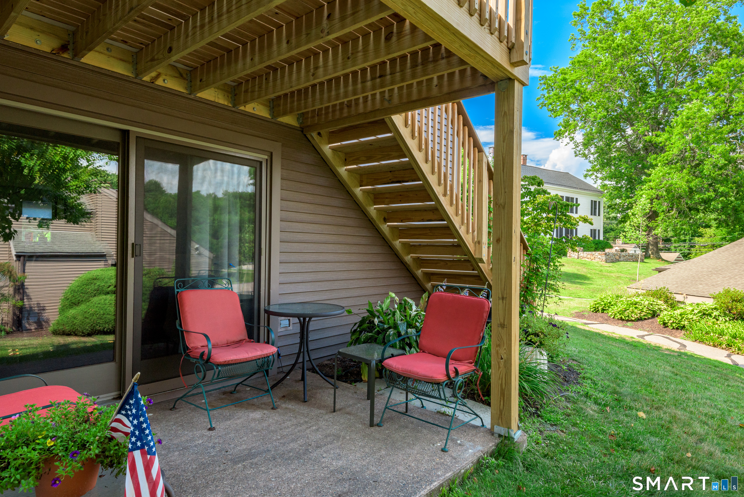 15 Hollister Way North Unit: 15