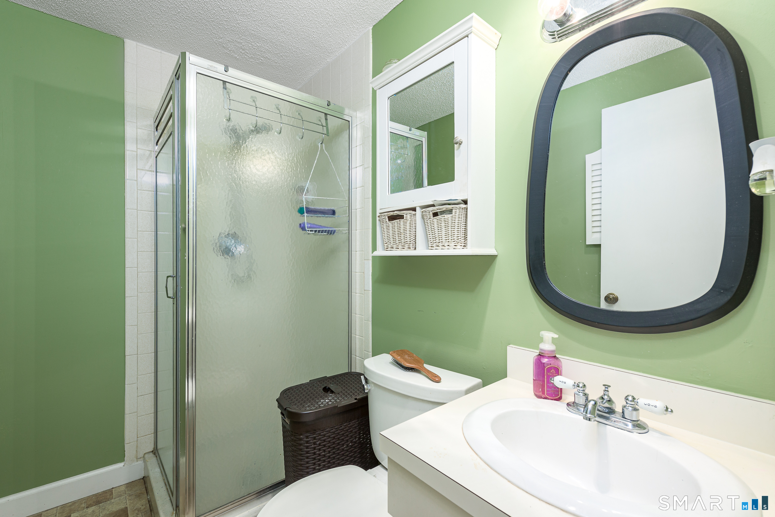 15 Hollister Way North Unit: 15