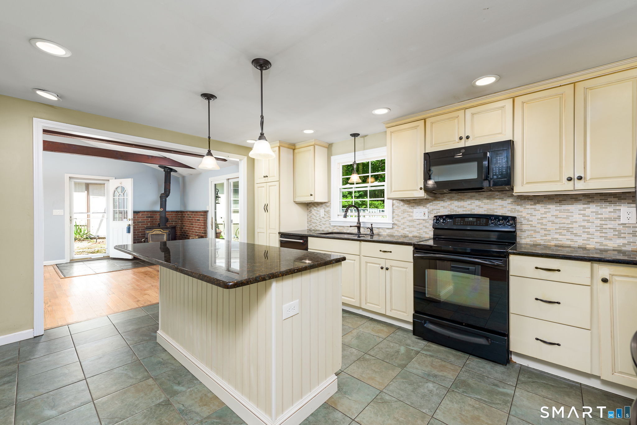 136 Dickinson Road
