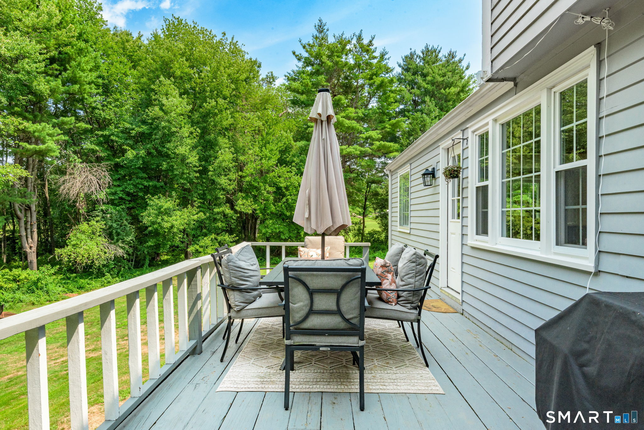 4 Lenora Drive