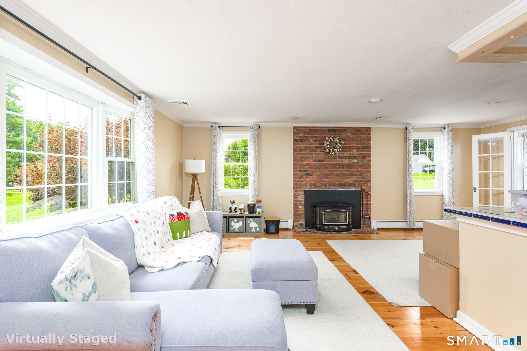 4 Lenora Drive