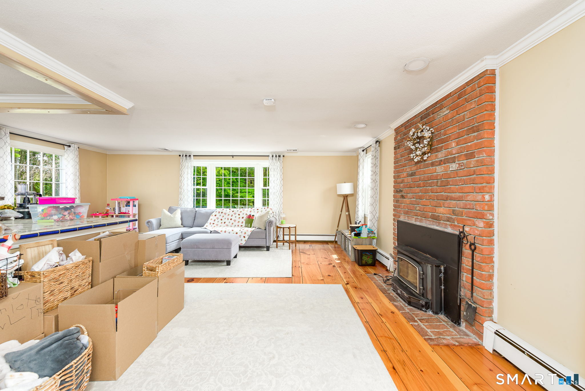 4 Lenora Drive
