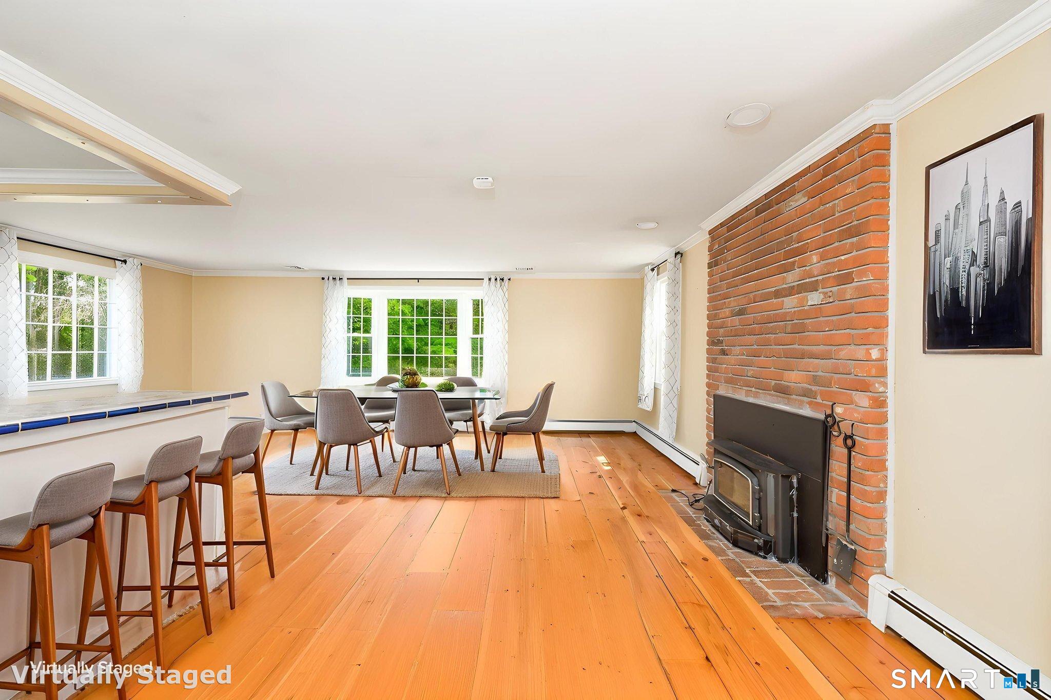 4 Lenora Drive