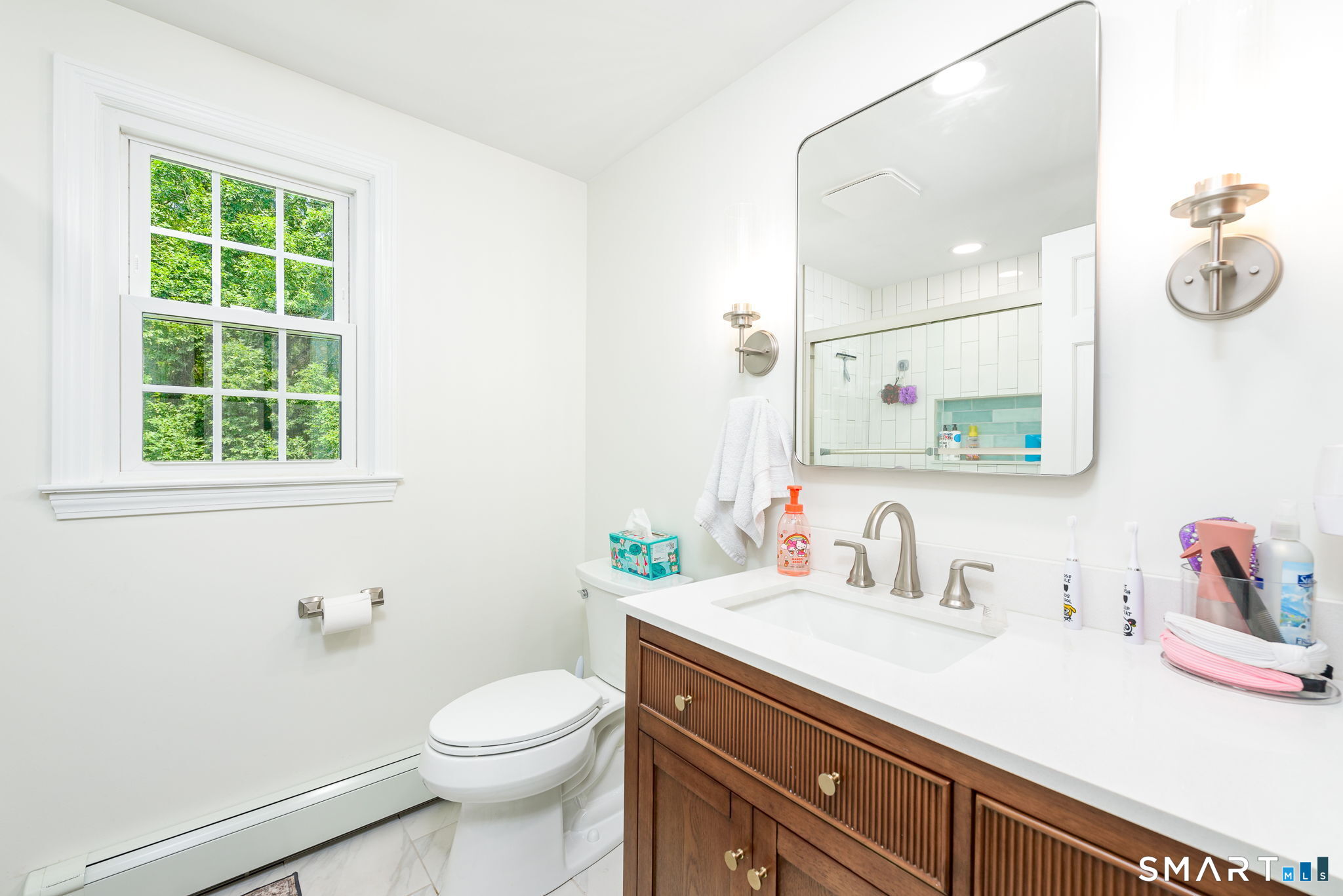 4 Lenora Drive