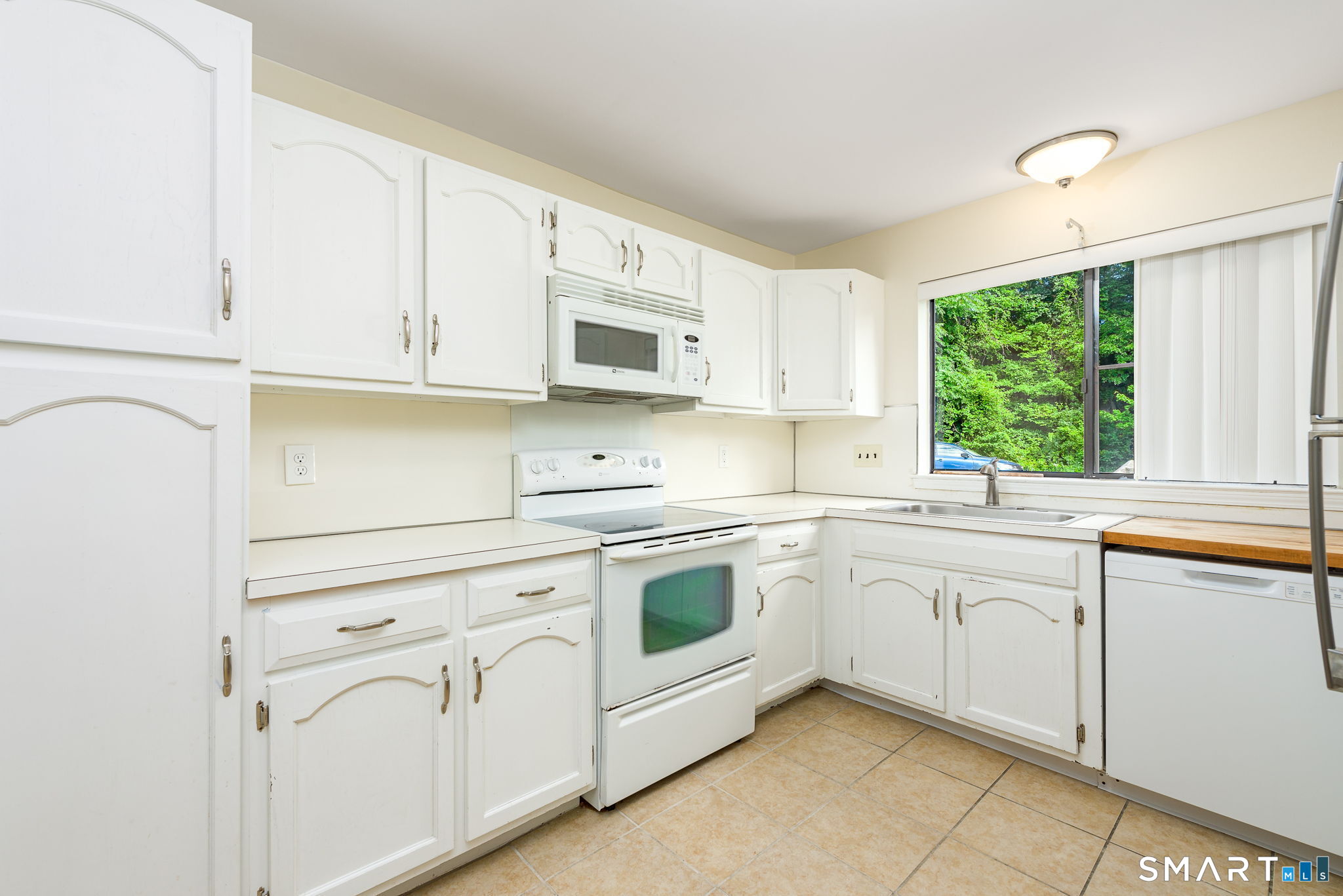 64 Gillies Lane Unit: 64