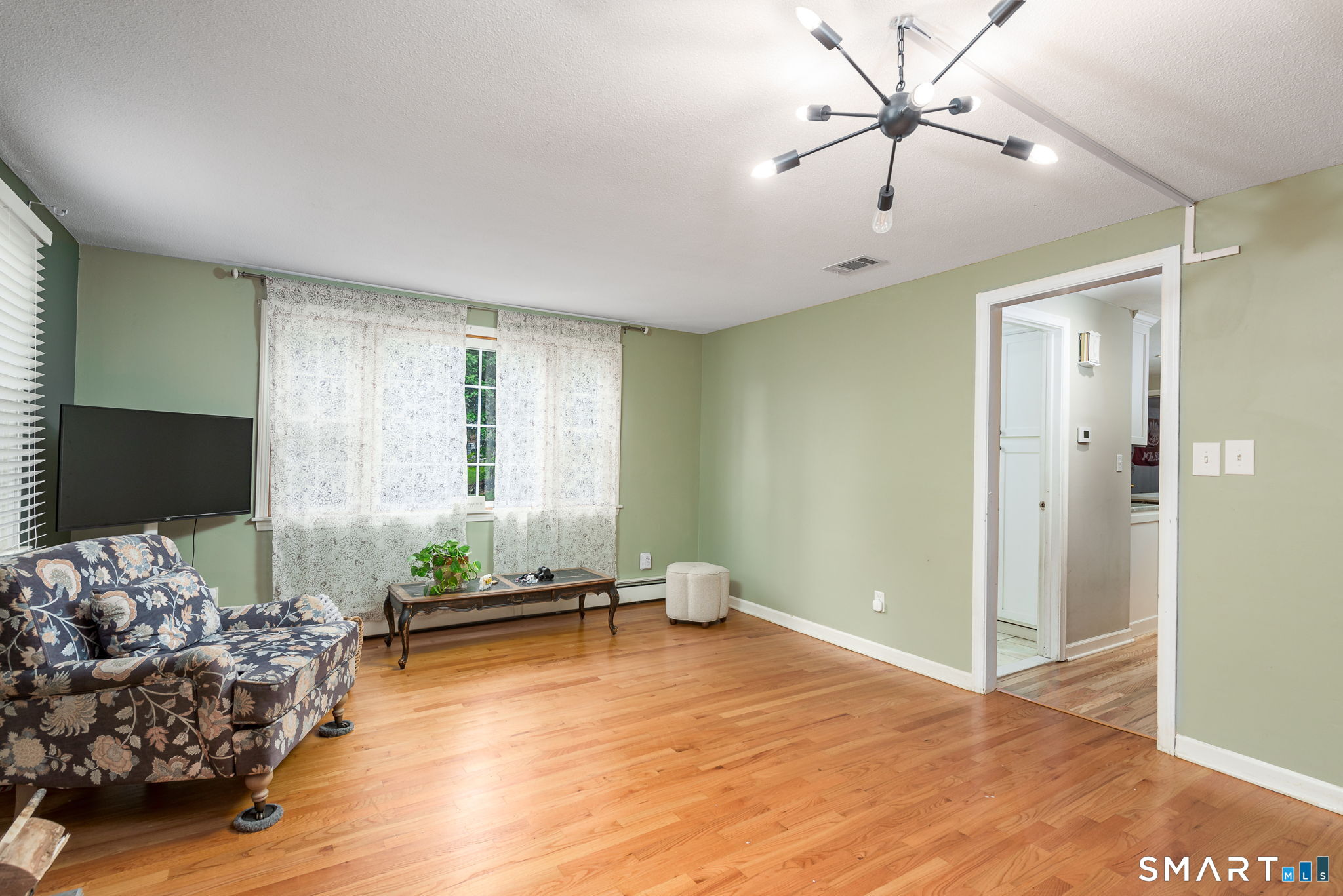17 Pequot Road