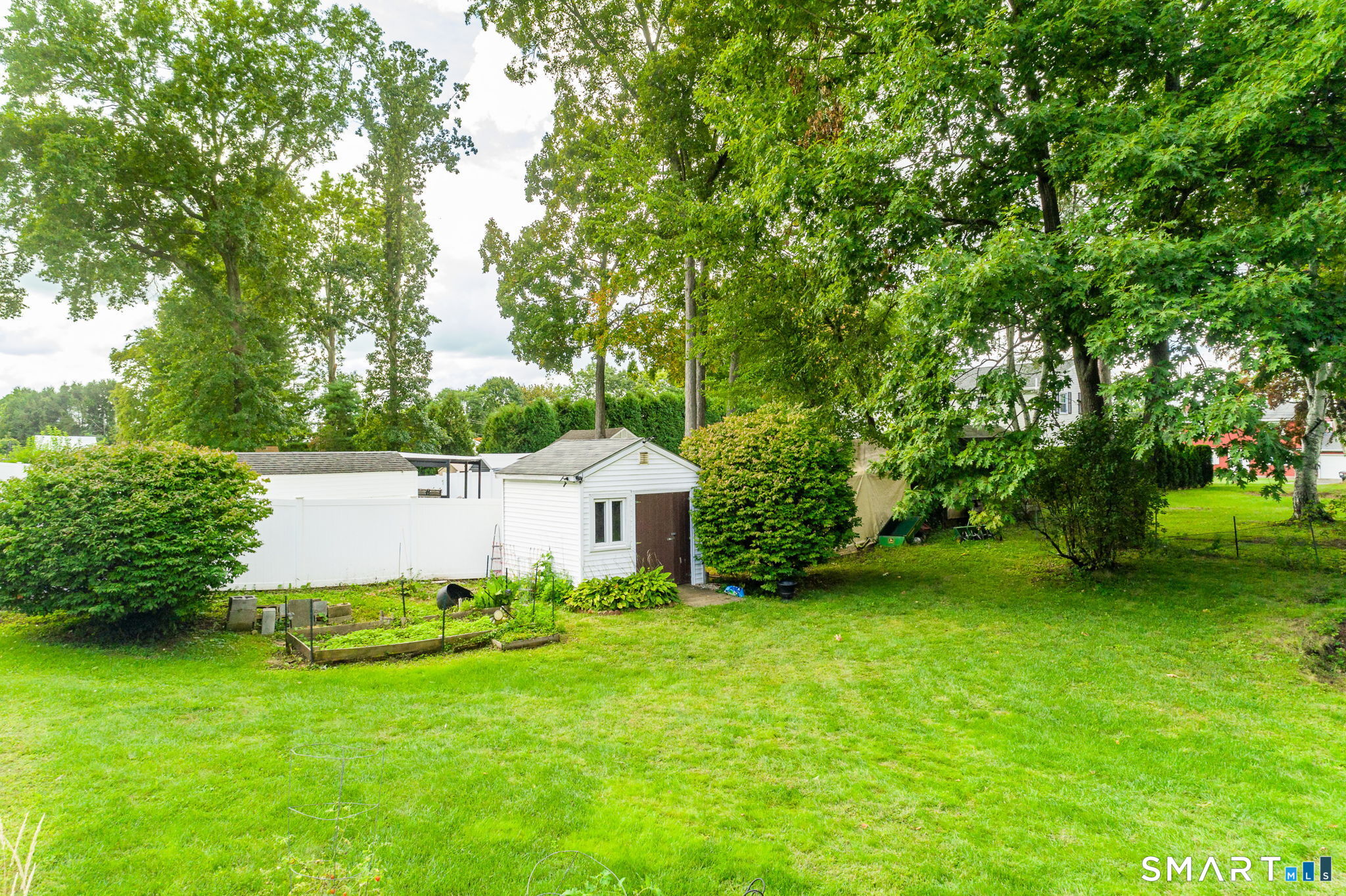 17 Pequot Road