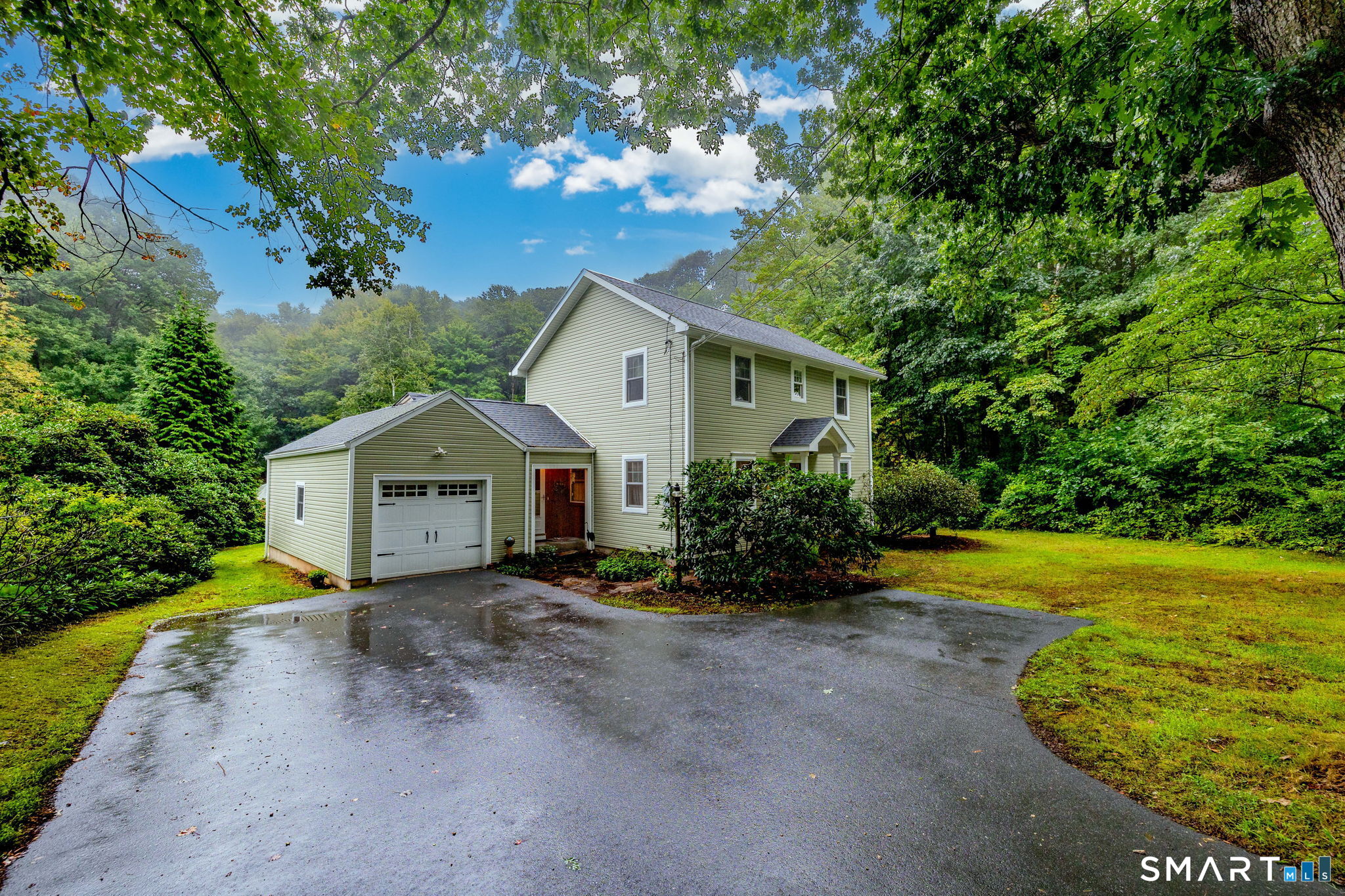 32 Notch Road