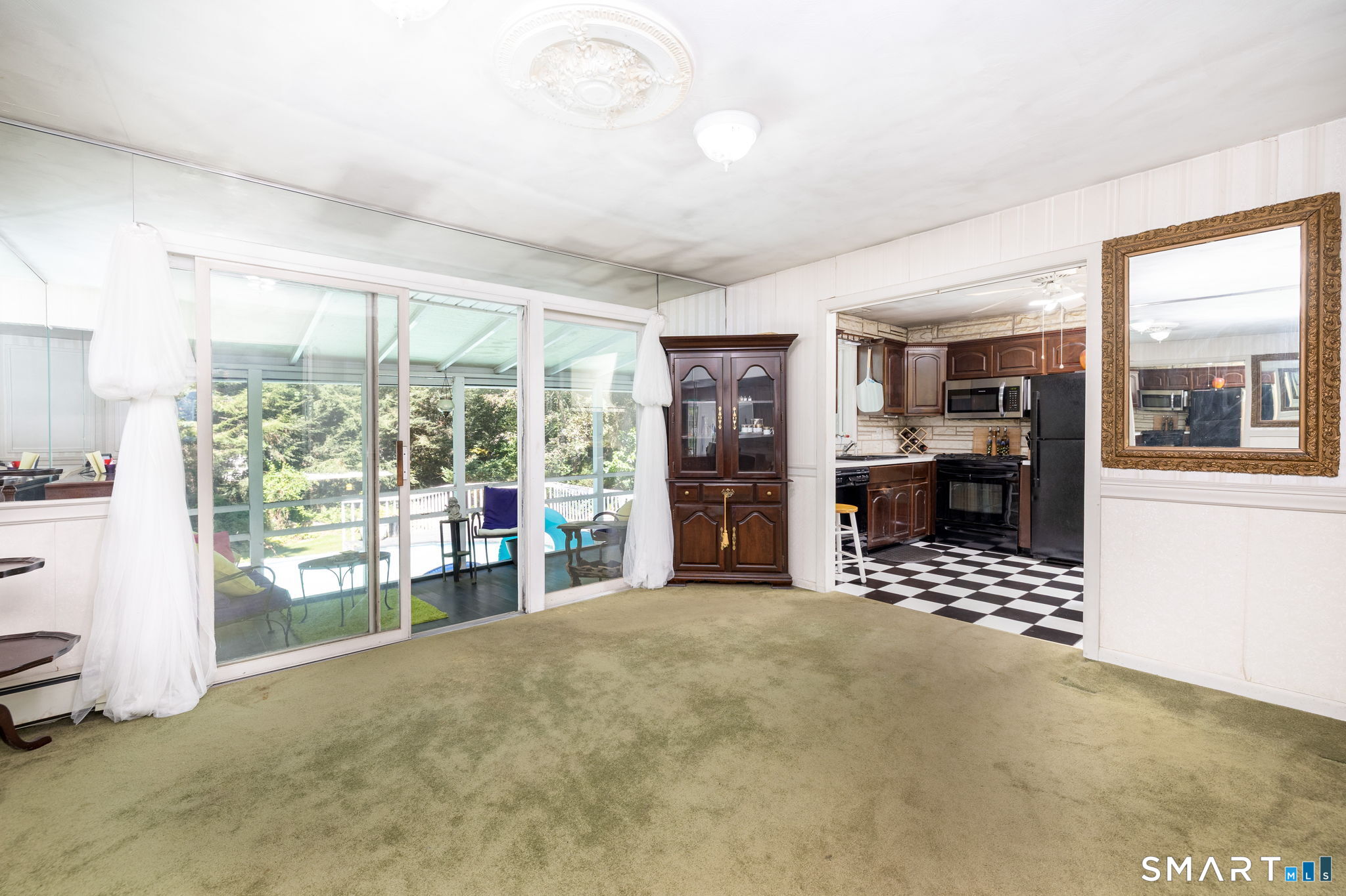 28 Teresa Drive