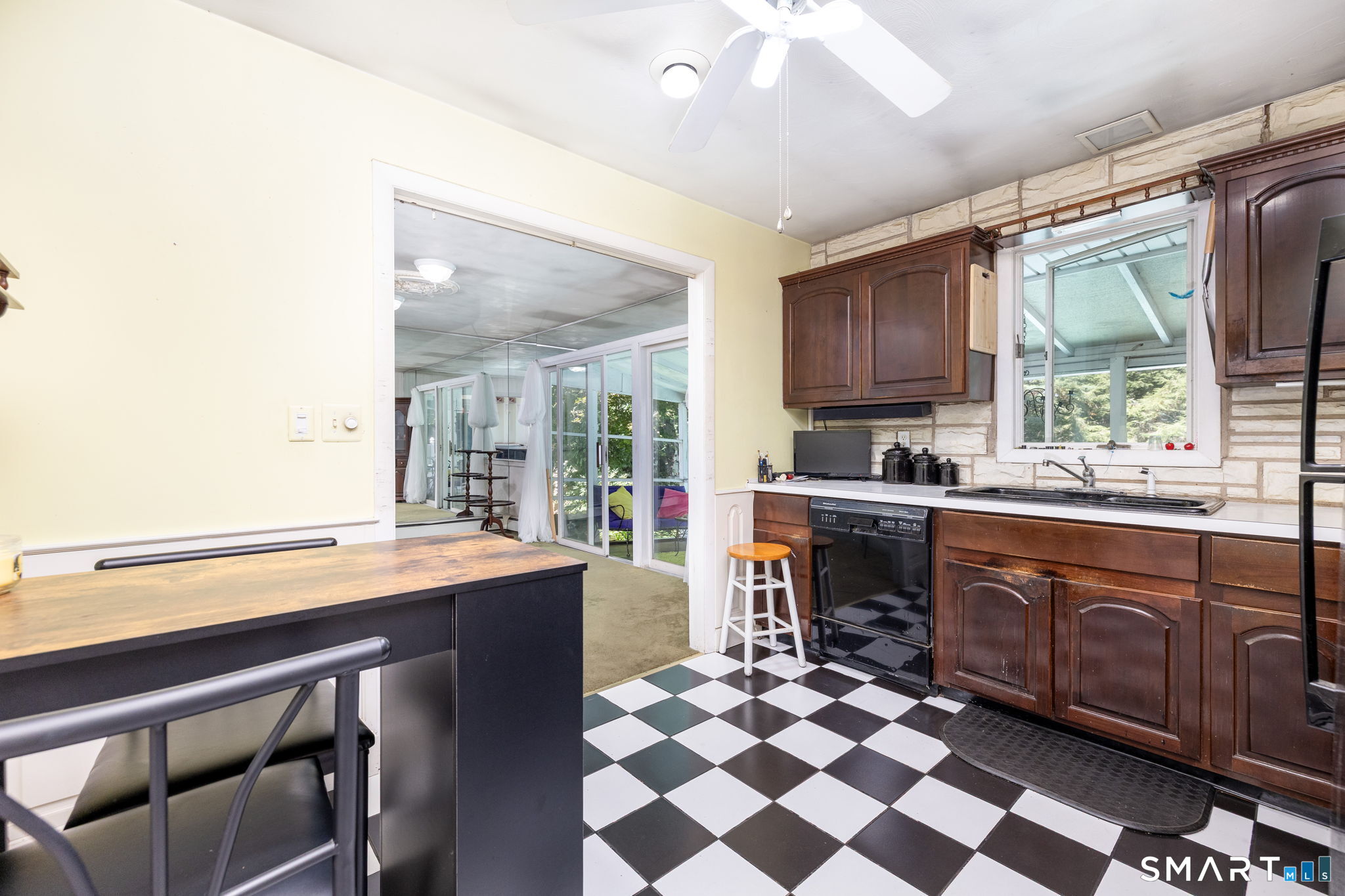 28 Teresa Drive