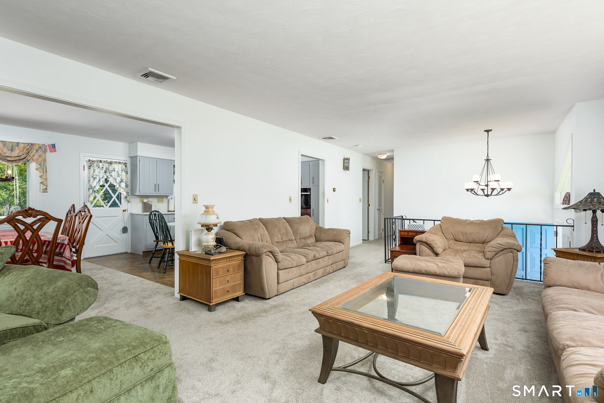 8 Smith Haven Drive