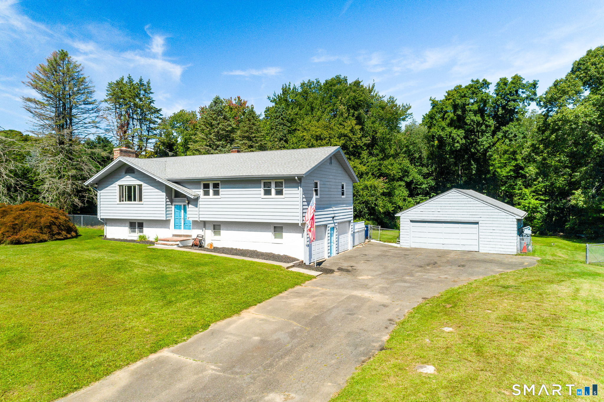 8 Smith Haven Drive