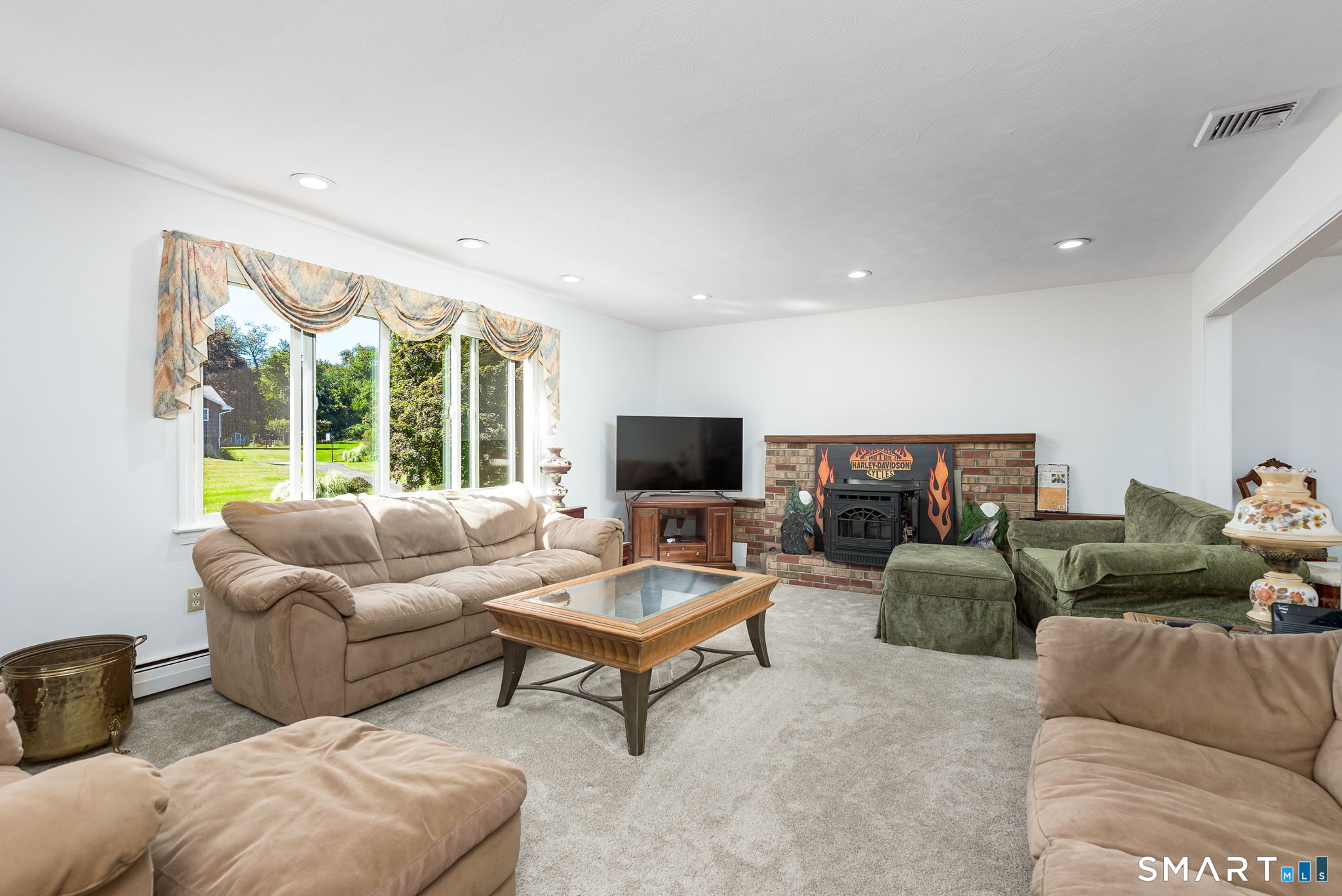8 Smith Haven Drive