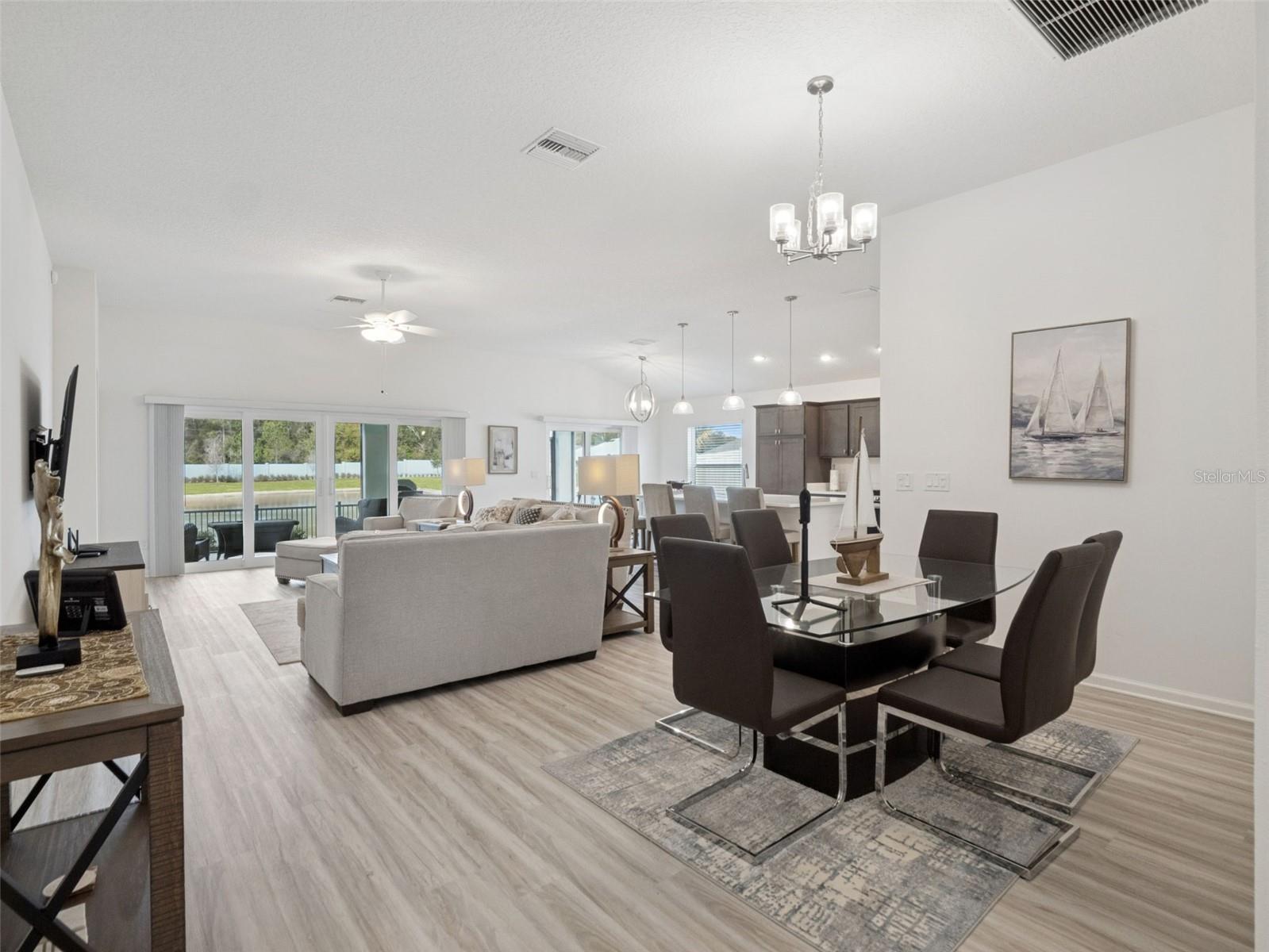 7492 FAR HILLS LOOP
