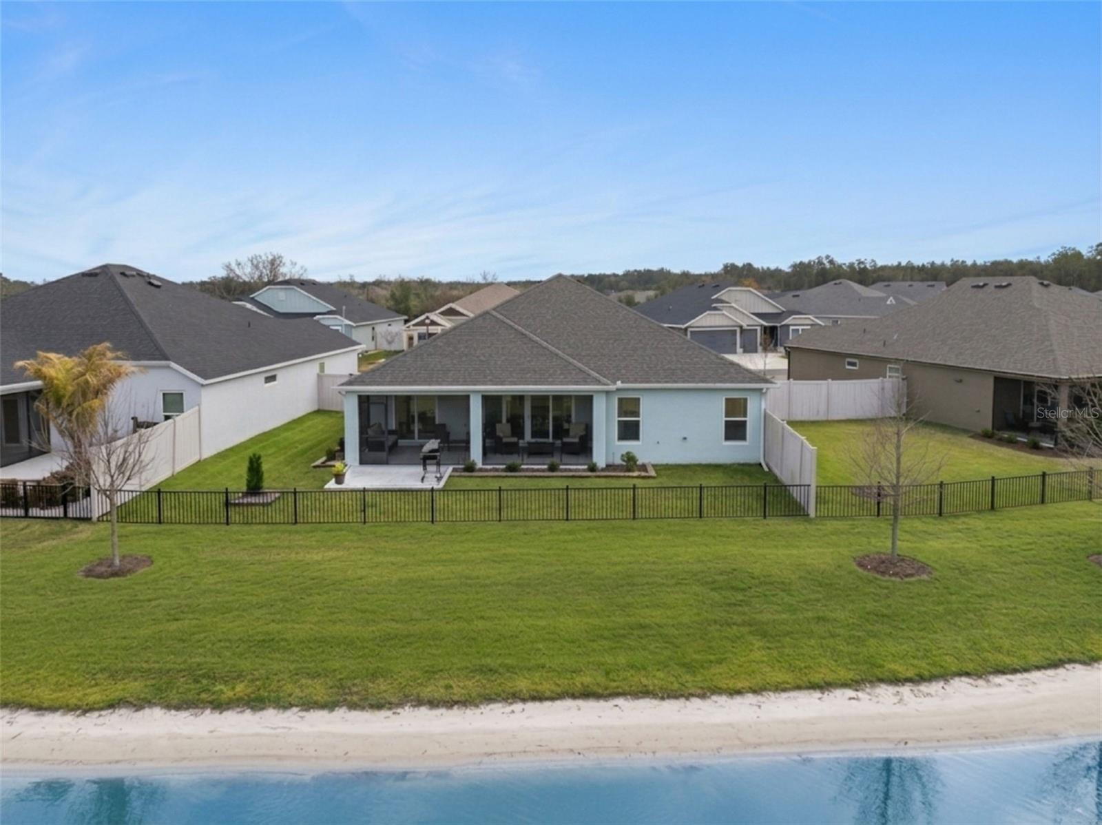 7492 FAR HILLS LOOP