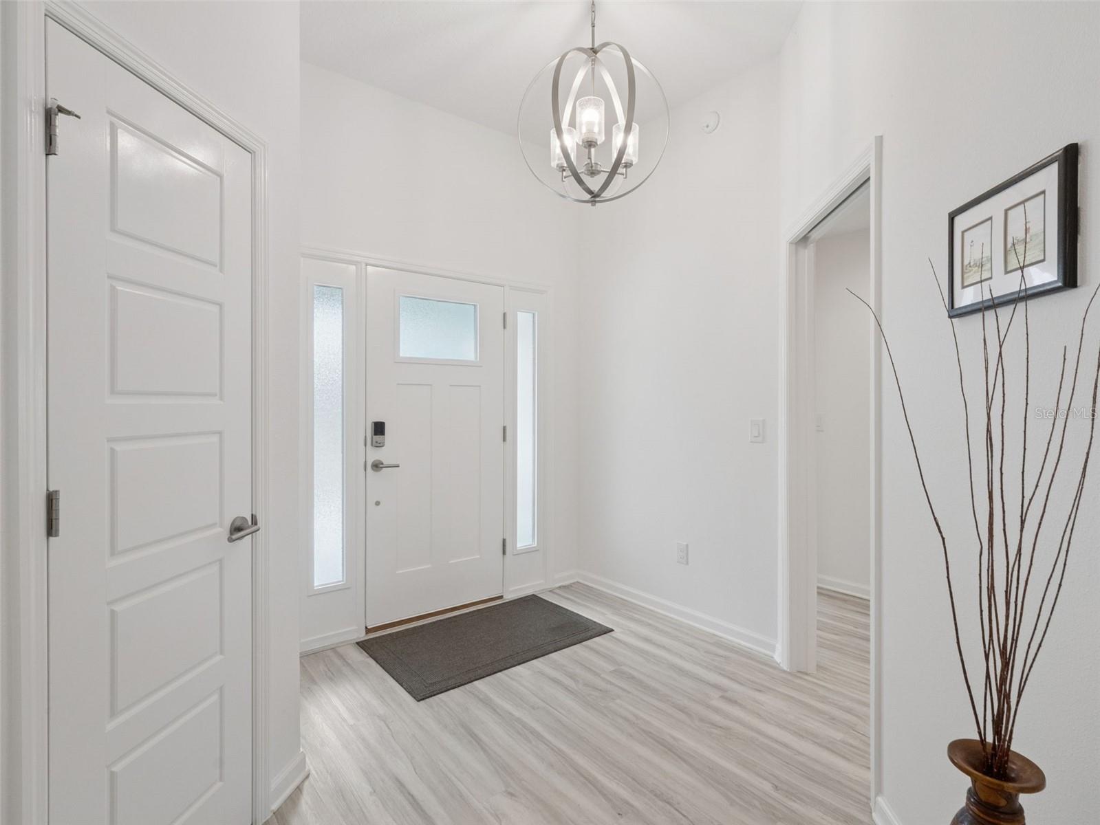 7492 FAR HILLS LOOP