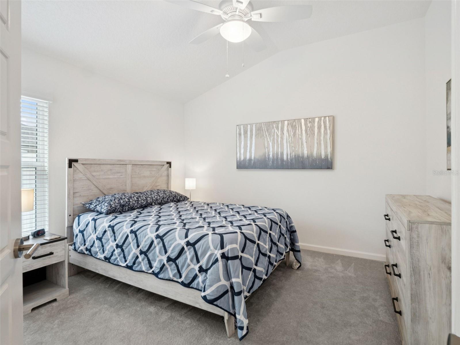 7492 FAR HILLS LOOP