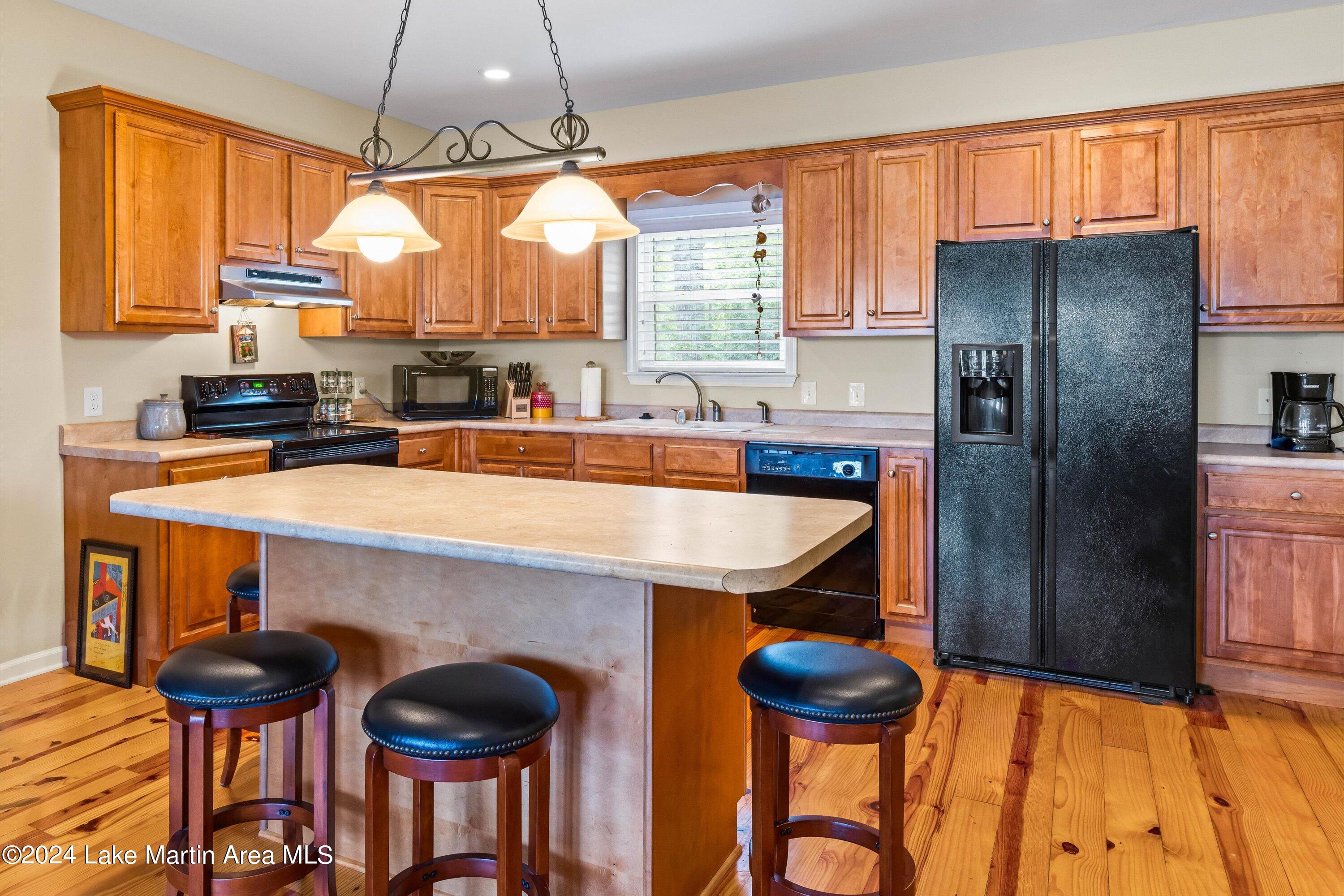 282 Holley Cir