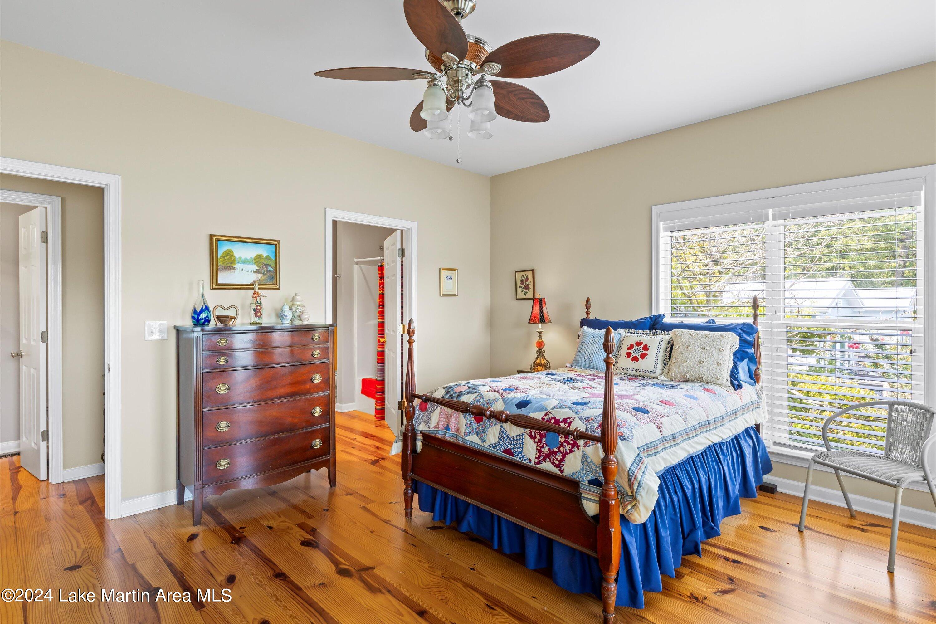 282 Holley Cir