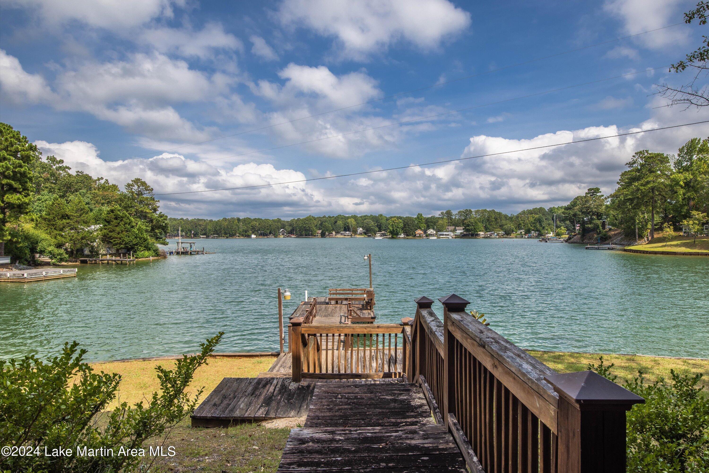 282 Holley Cir