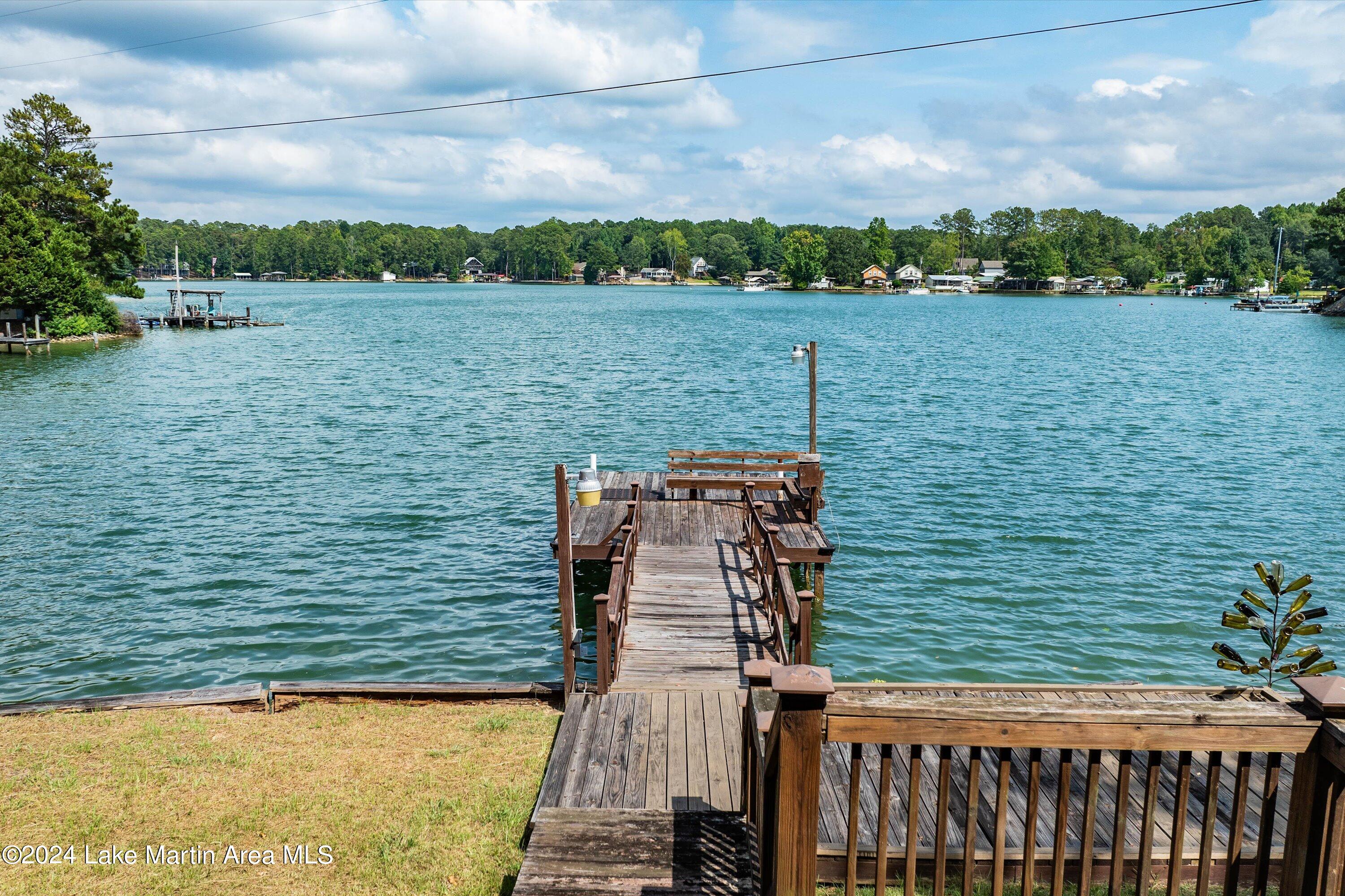 282 Holley Cir