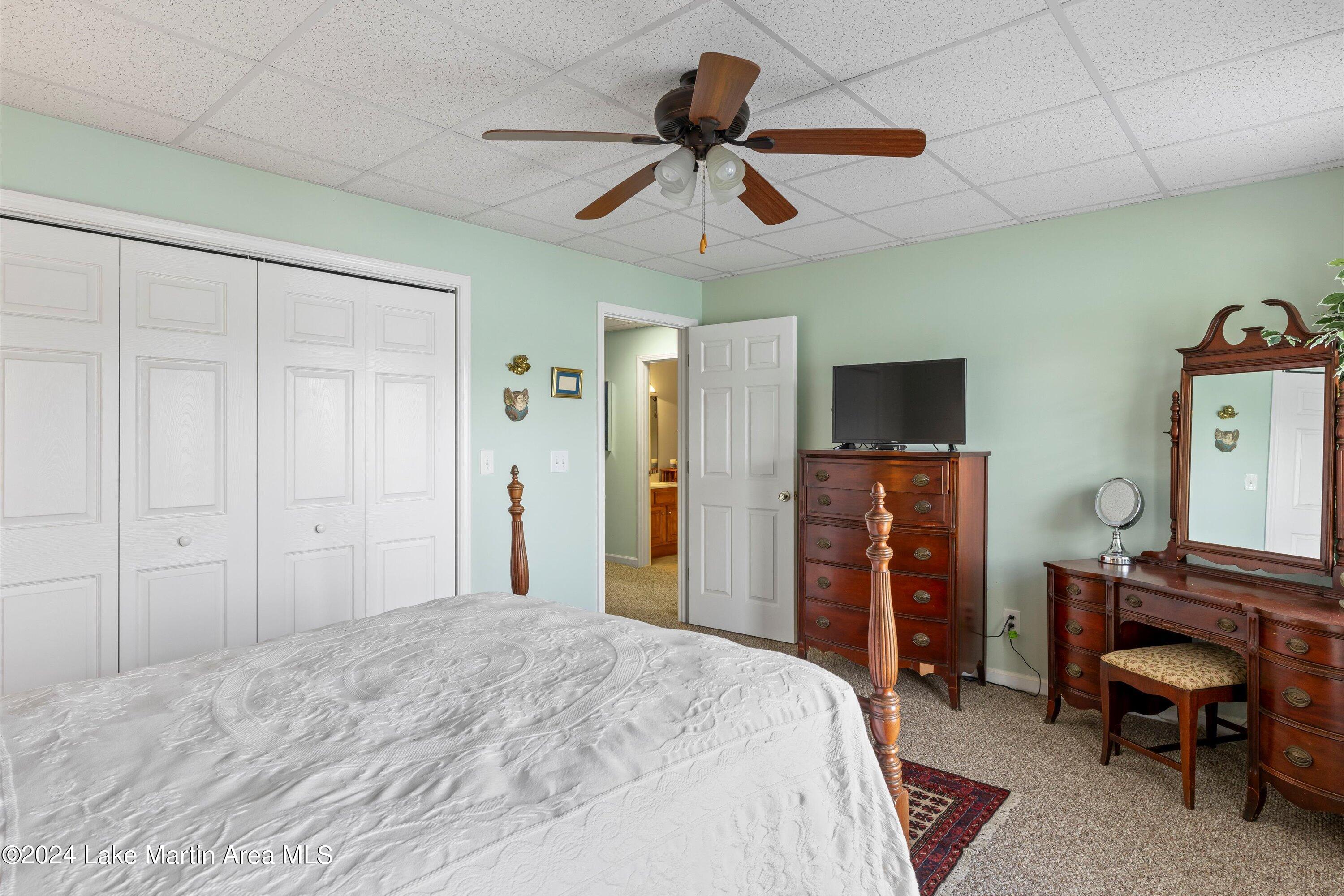282 Holley Cir