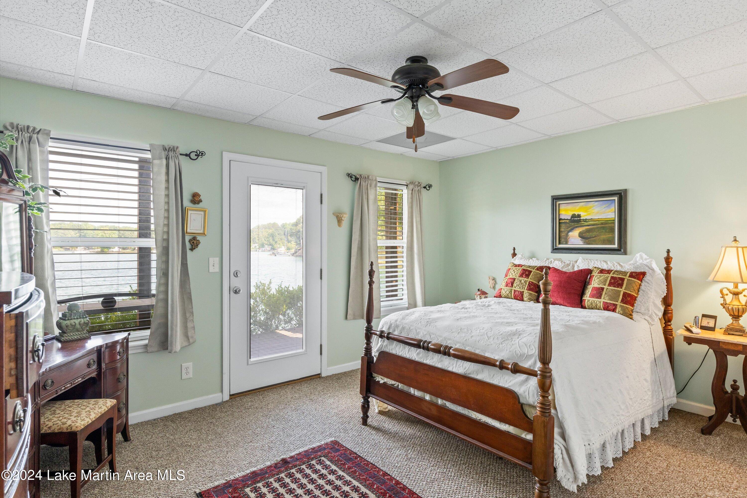 282 Holley Cir