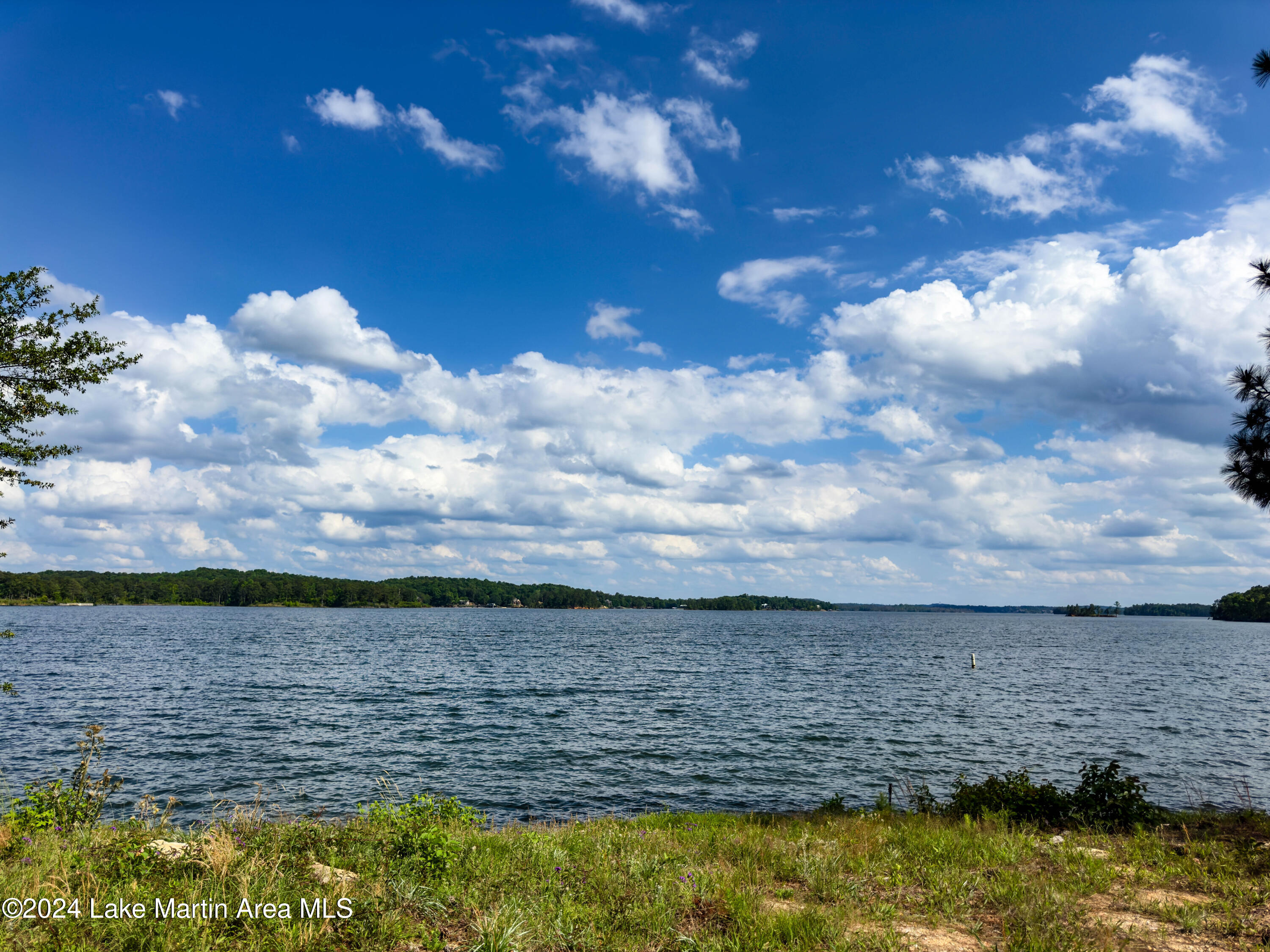 97 Heritage Point South