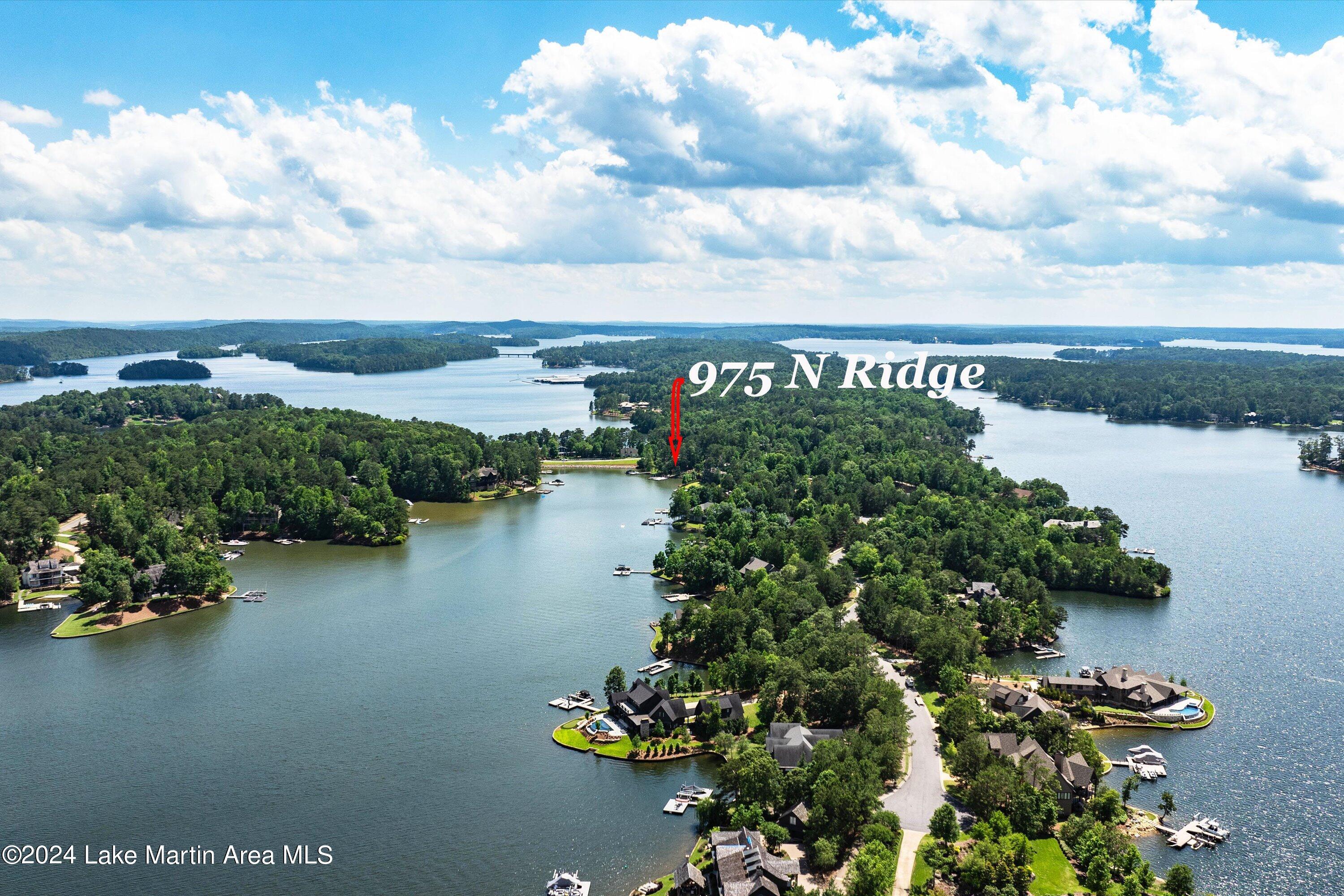 975 North Ridge