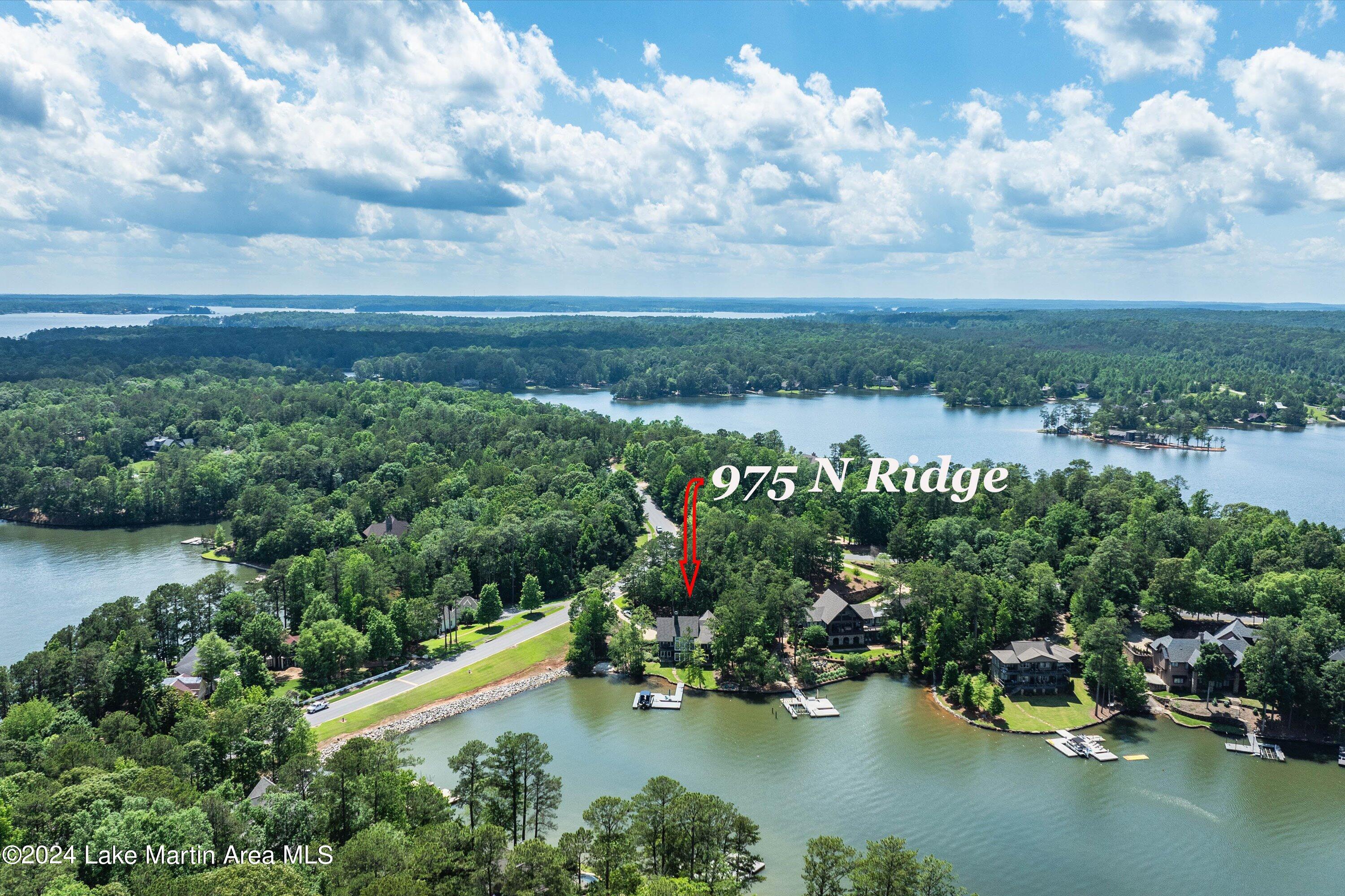 975 North Ridge